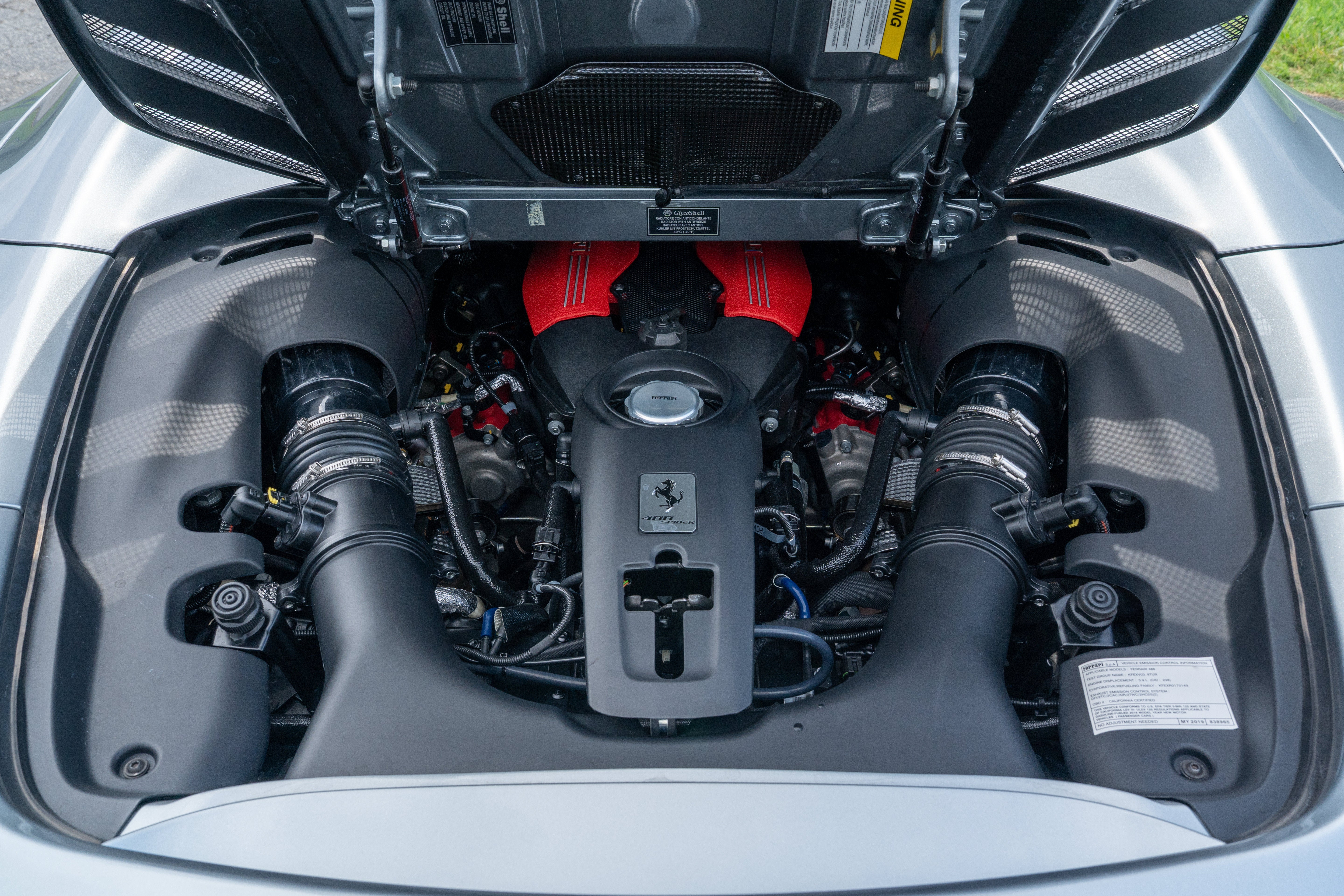 Certified Used 2019 Grigio Titanio Metall Ferrari  image 14