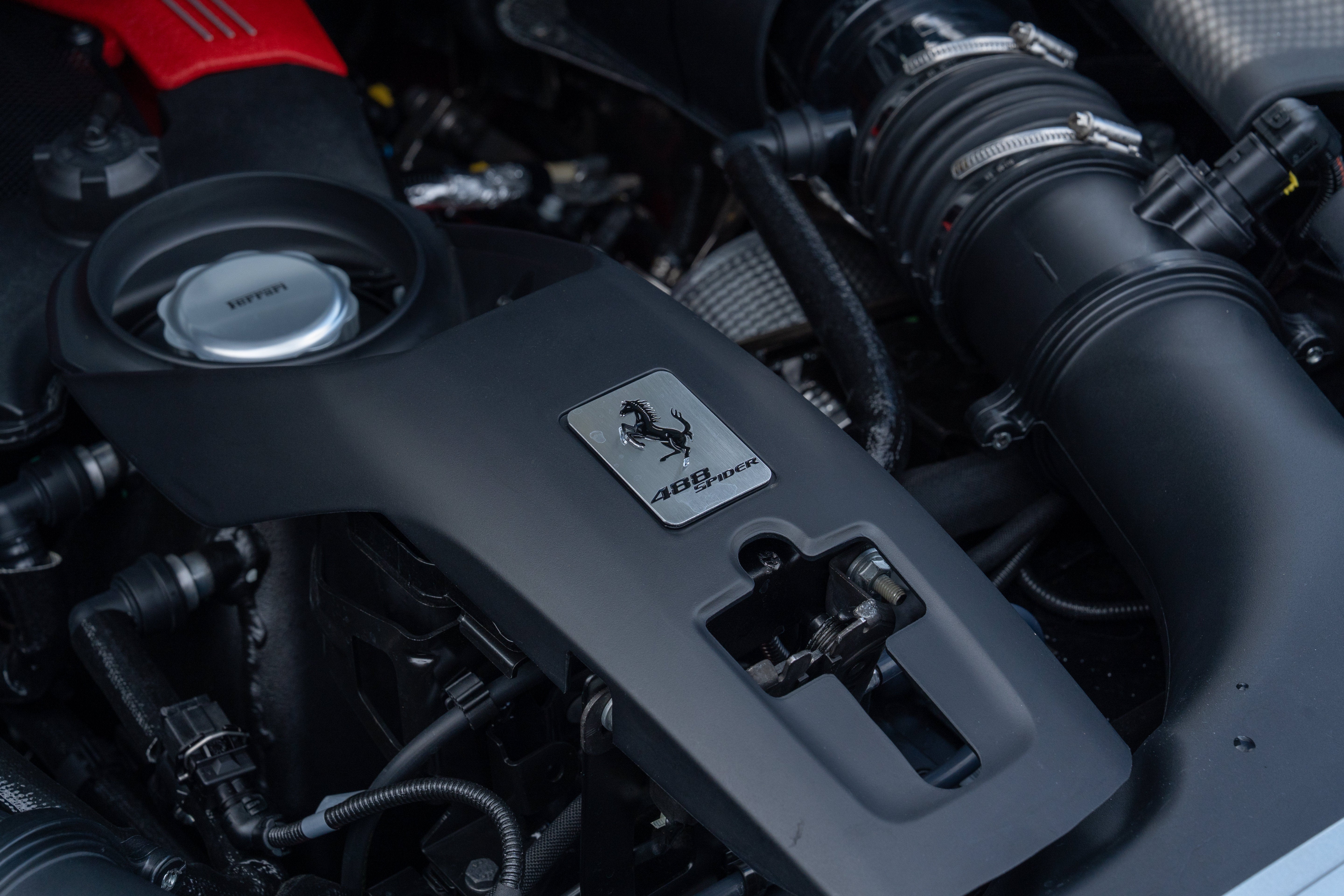 Certified Used 2019 Grigio Titanio Metall Ferrari  image 15