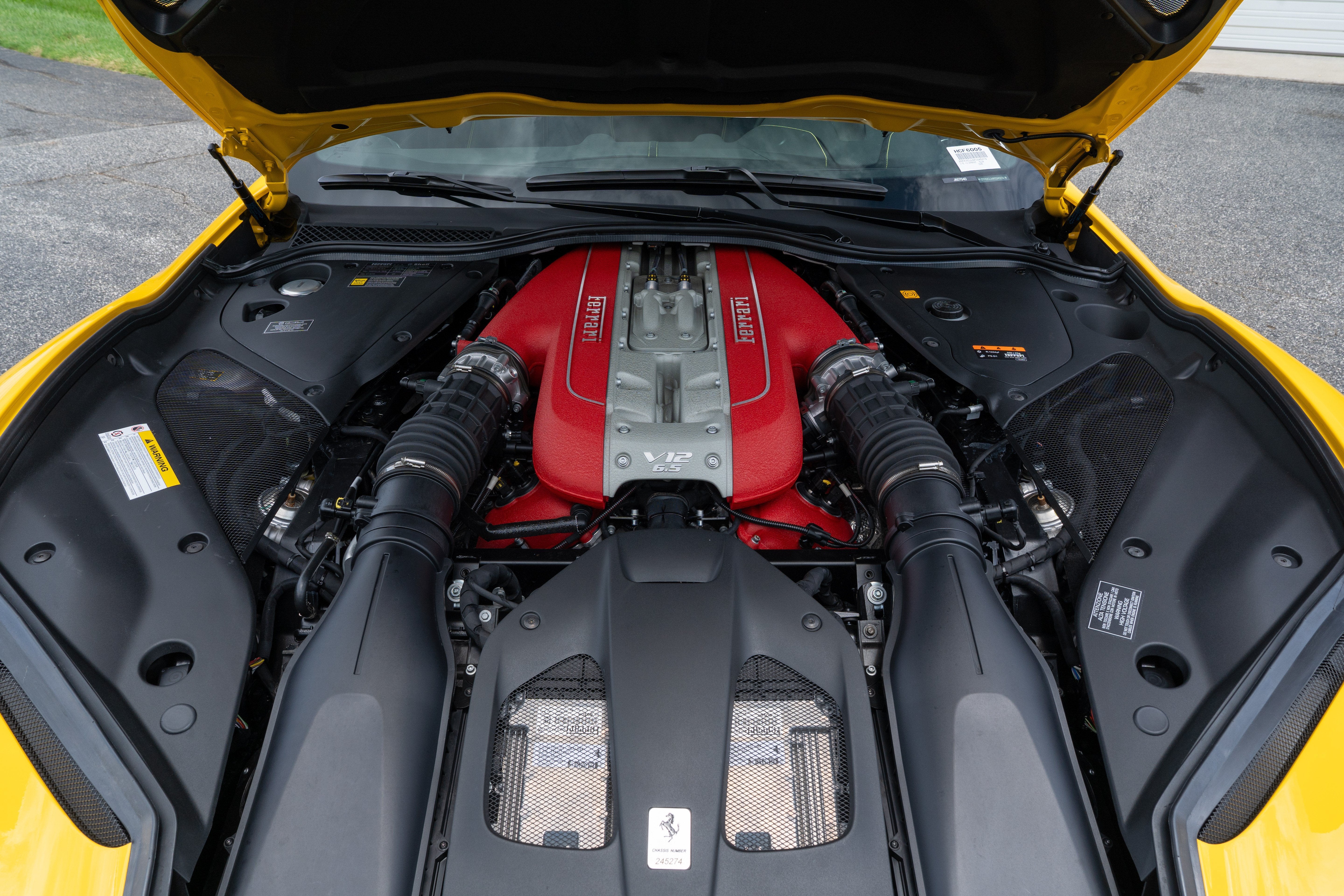 Certified Used 2019 Giallo Modena Ferrari  image 22