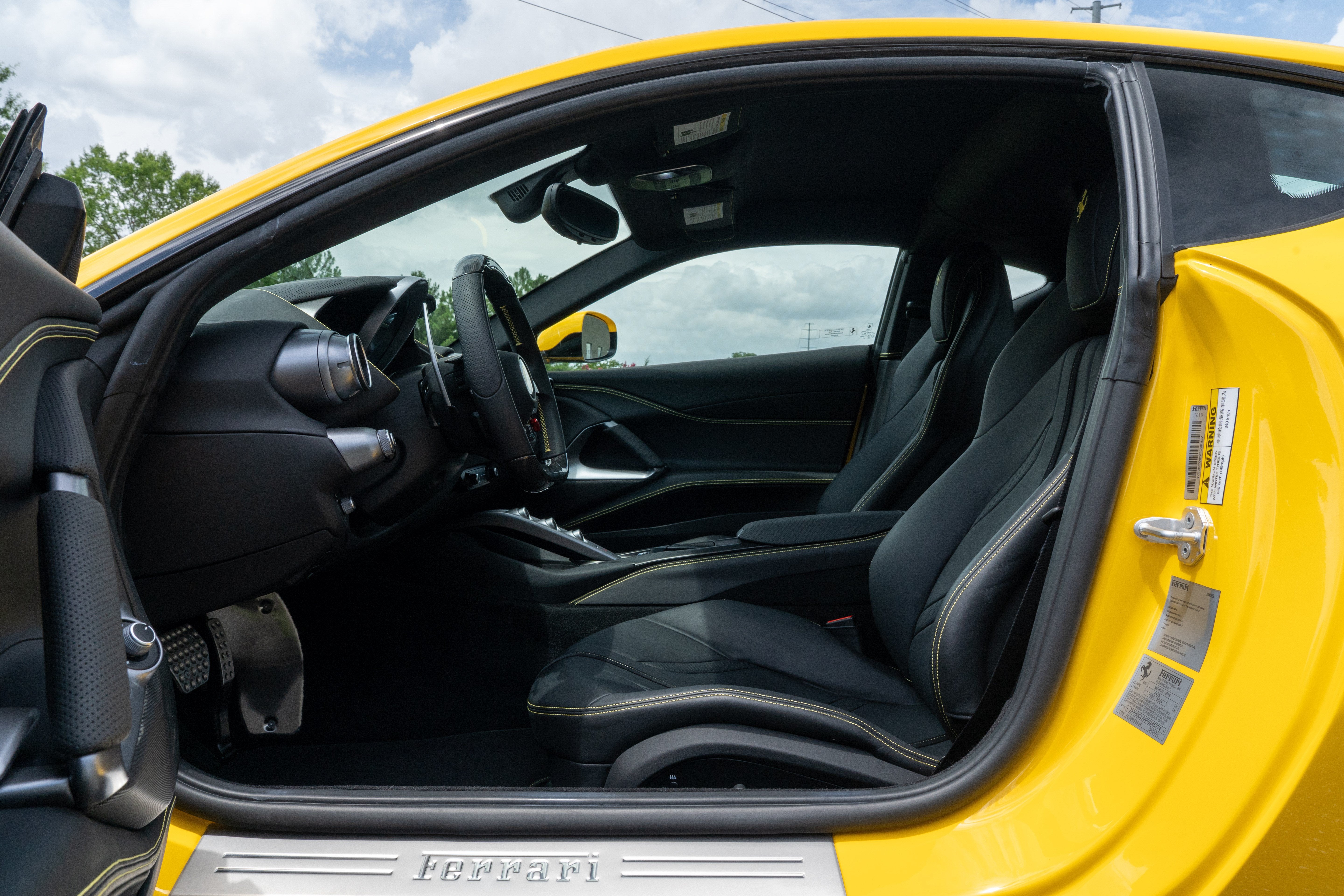 Certified Used 2019 Giallo Modena Ferrari  image 31
