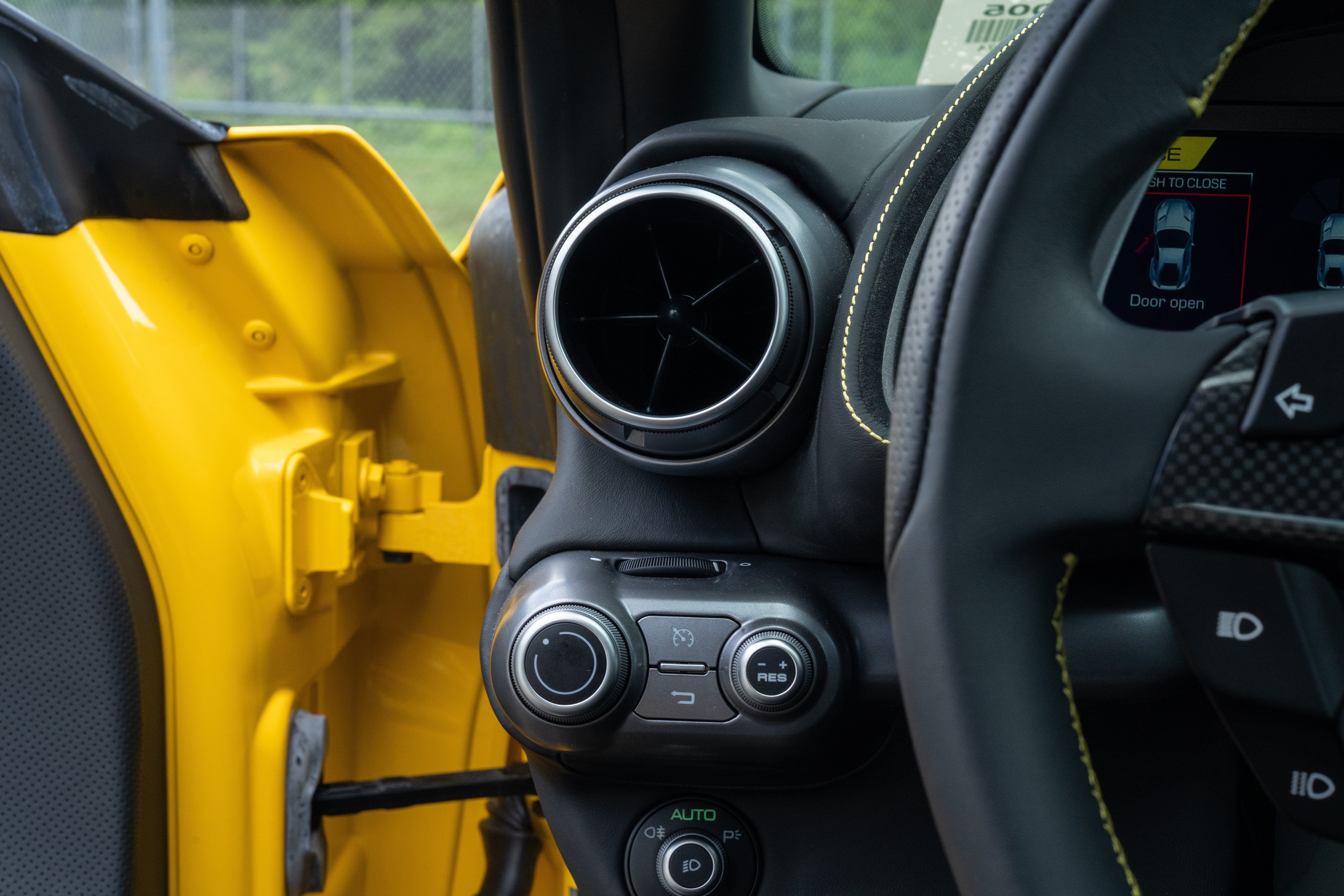 Certified Used 2019 Giallo Modena Ferrari  image 34
