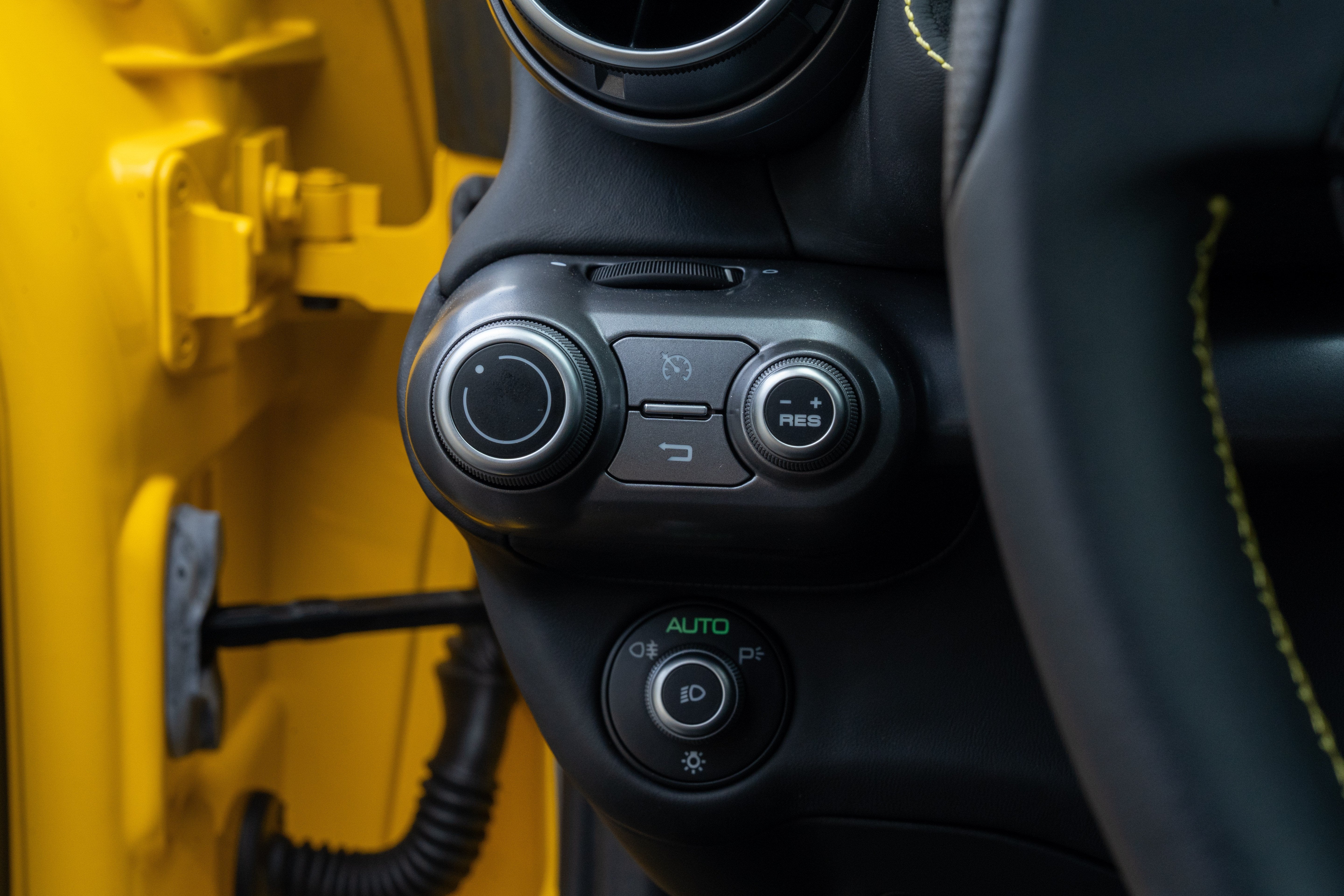 Certified Used 2019 Giallo Modena Ferrari  image 35