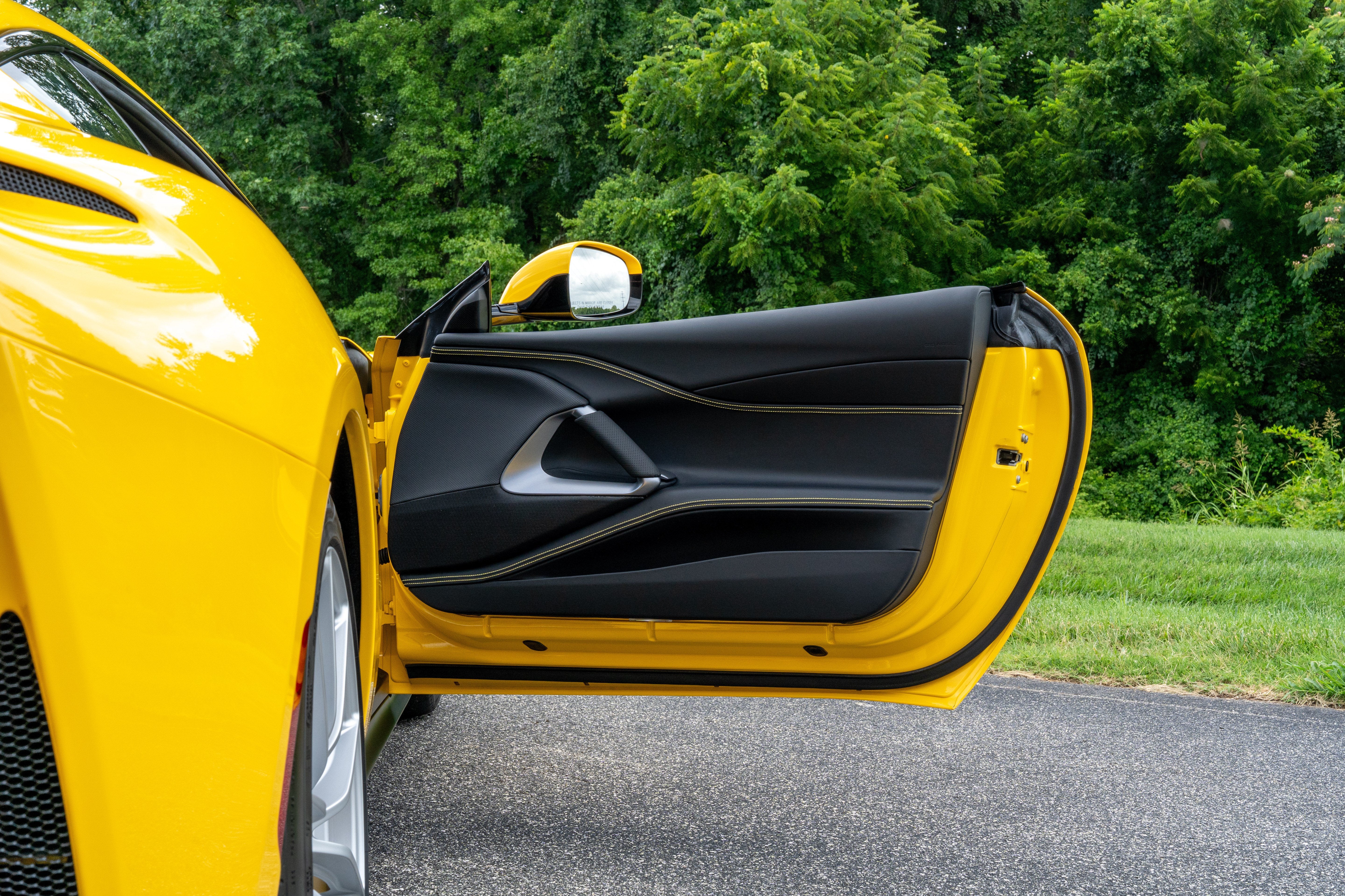 Certified Used 2019 Giallo Modena Ferrari  image 49