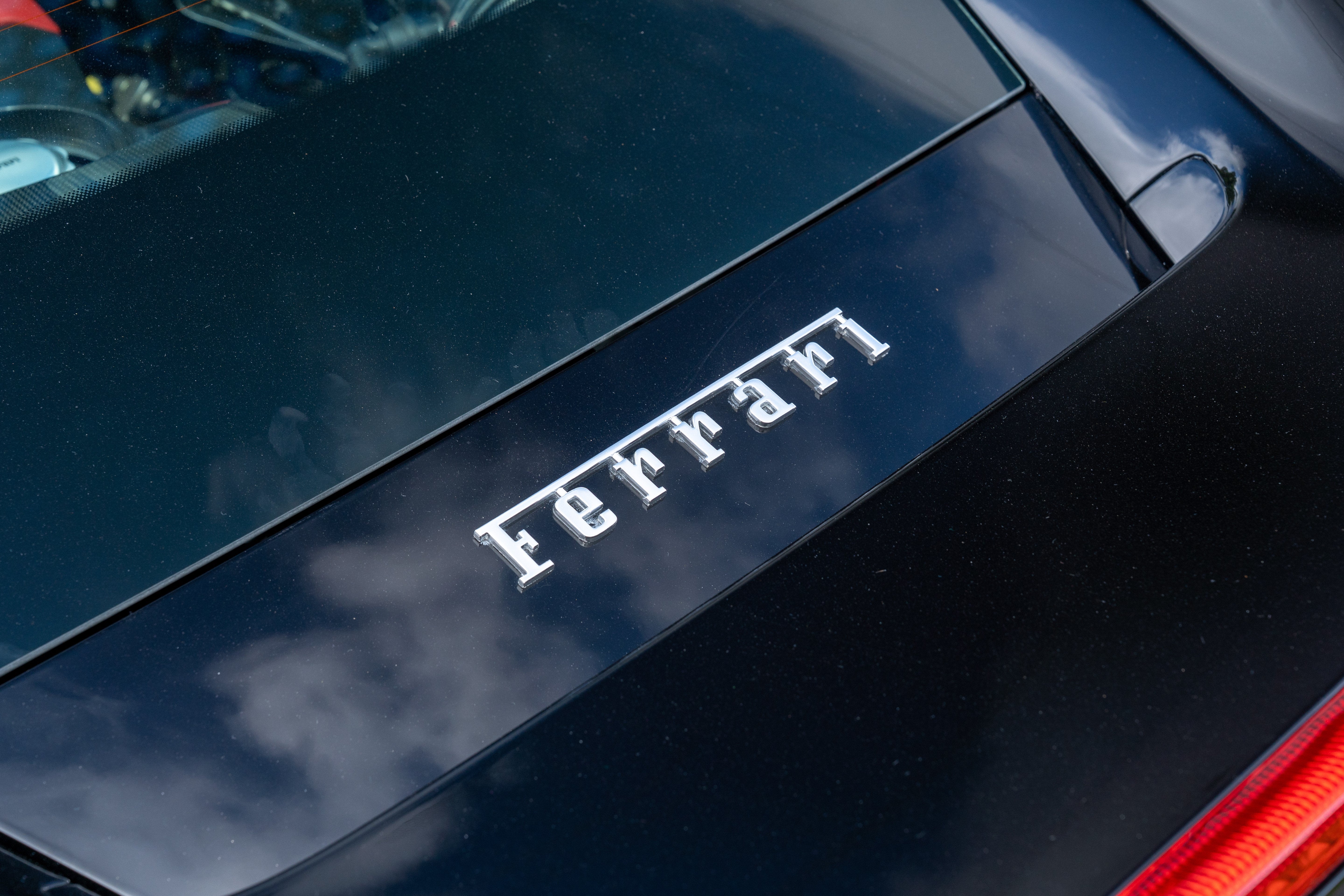 Certified Used 2018 Nero Ferrari  image 16