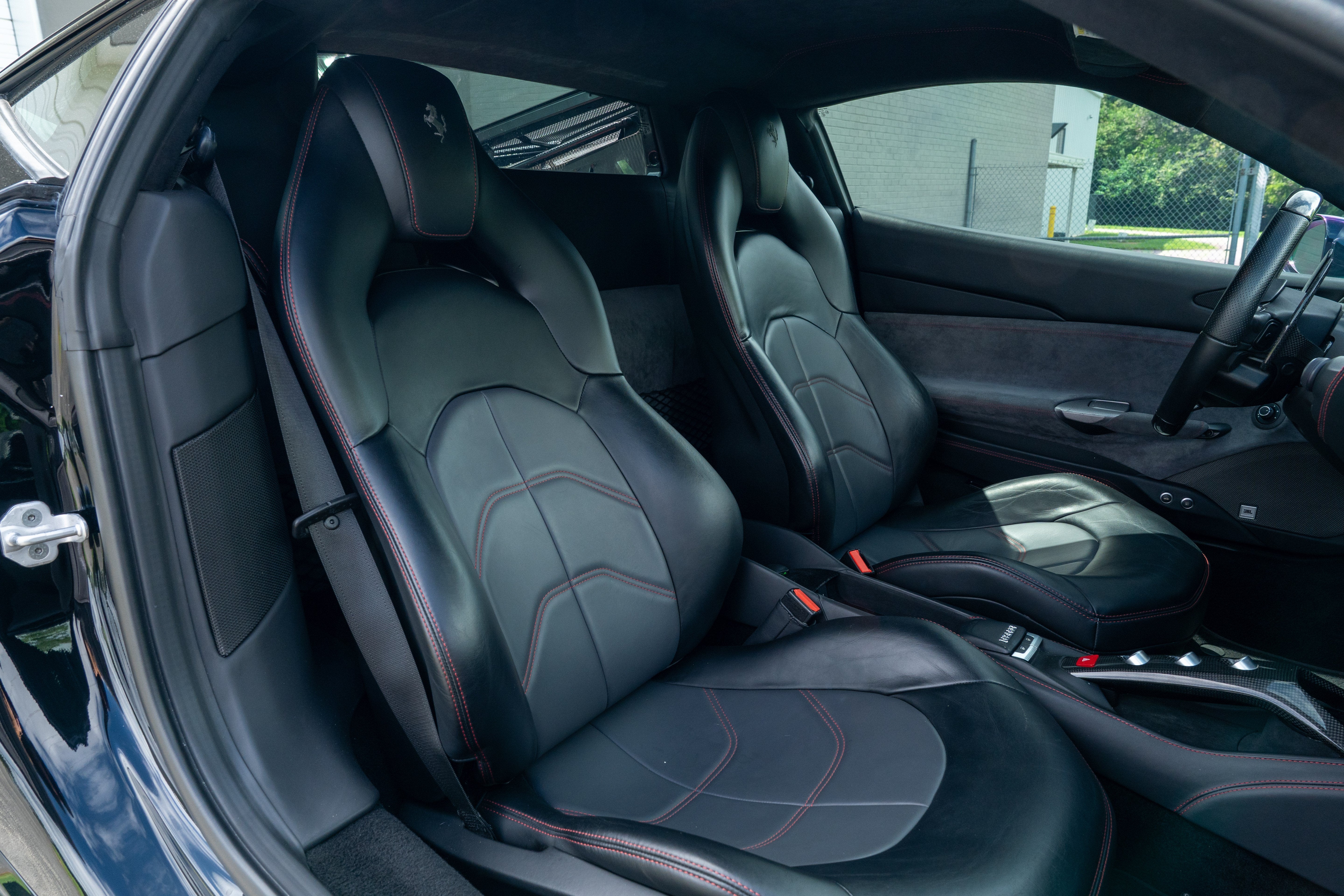 Certified Used 2018 Nero Ferrari  image 51