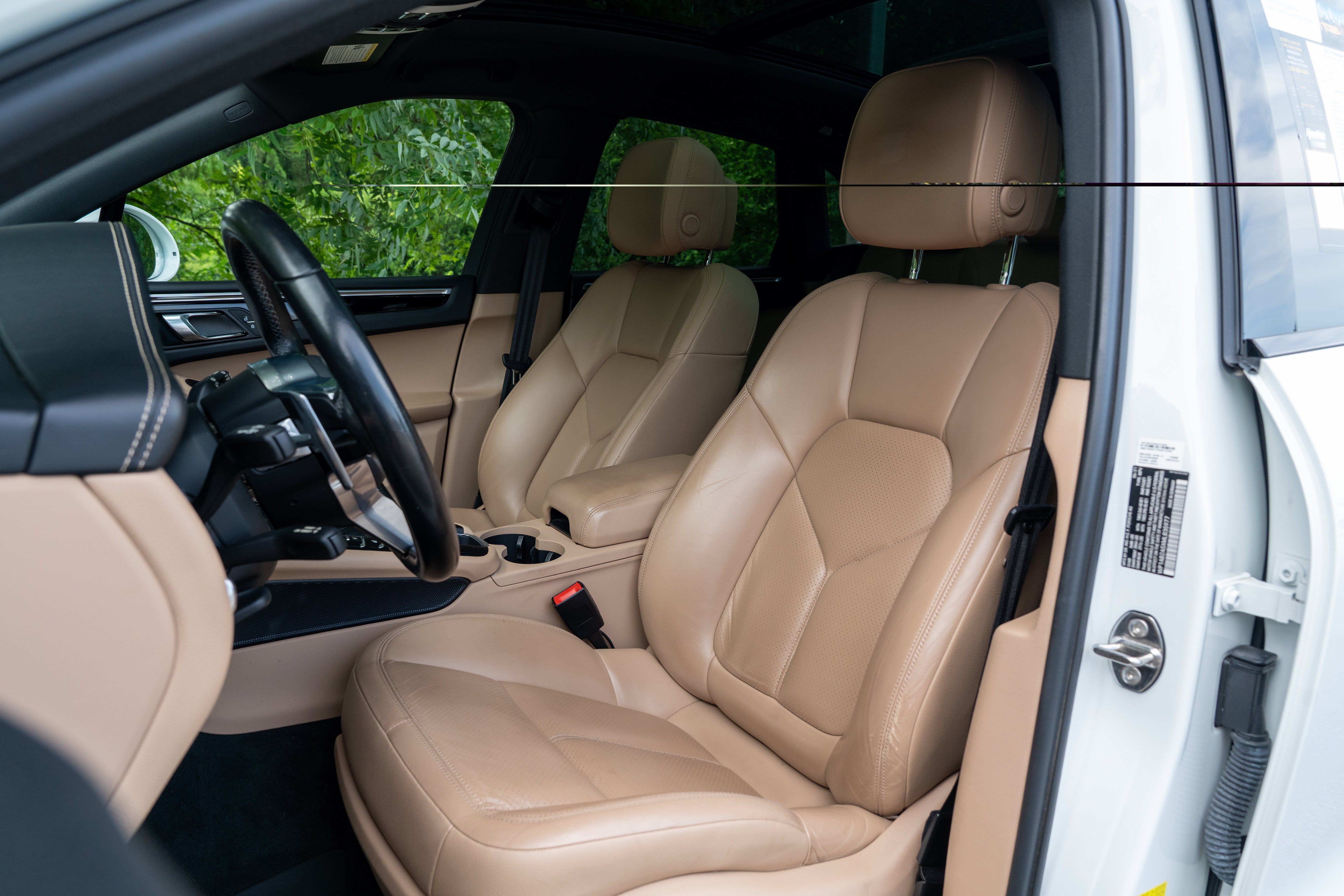 Used 2021 White Porsche S image 5