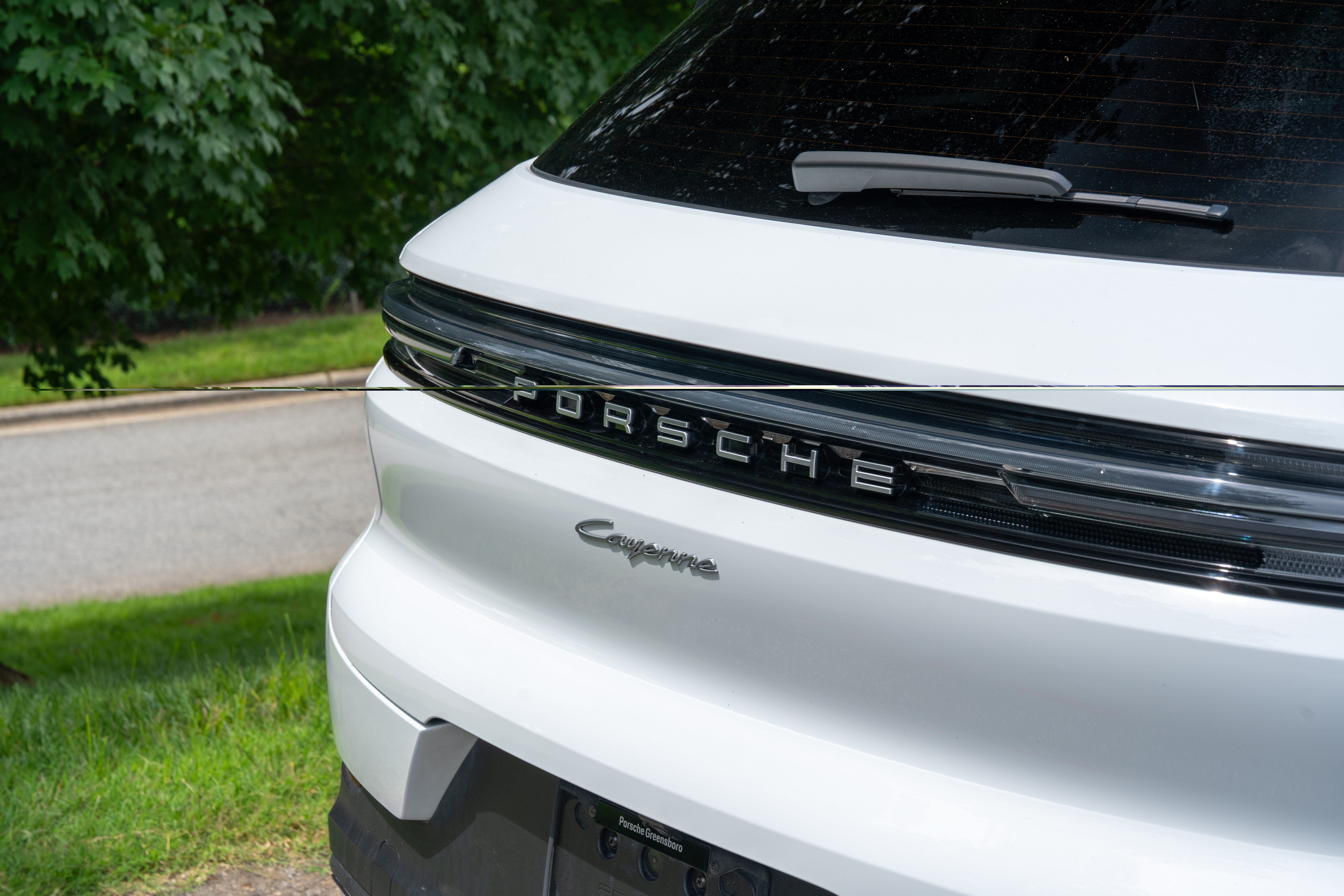 Used 2024 Carrara White Metallic Porsche  image 15