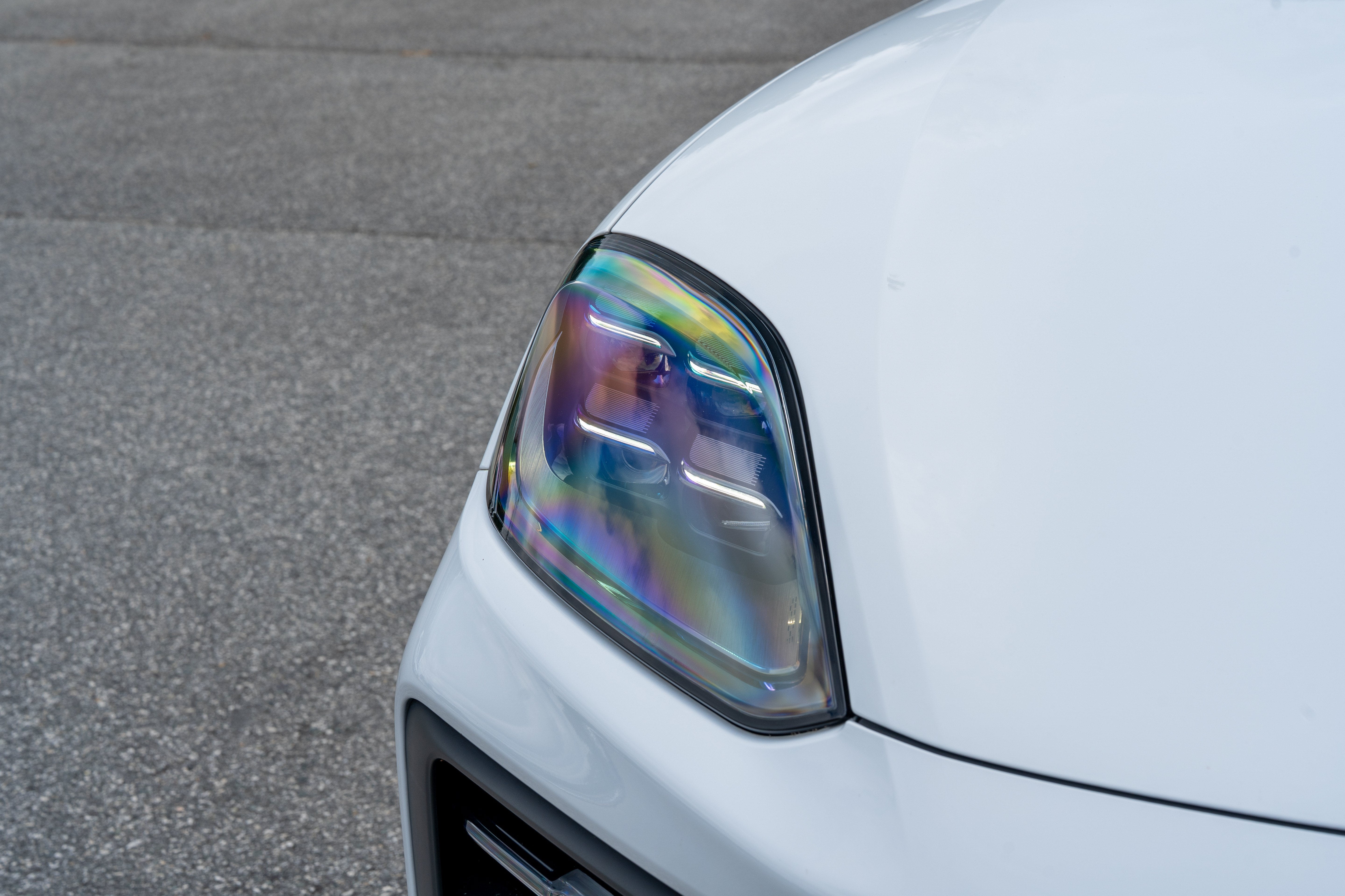 Used 2024 Carrara White Metallic Porsche  image 19