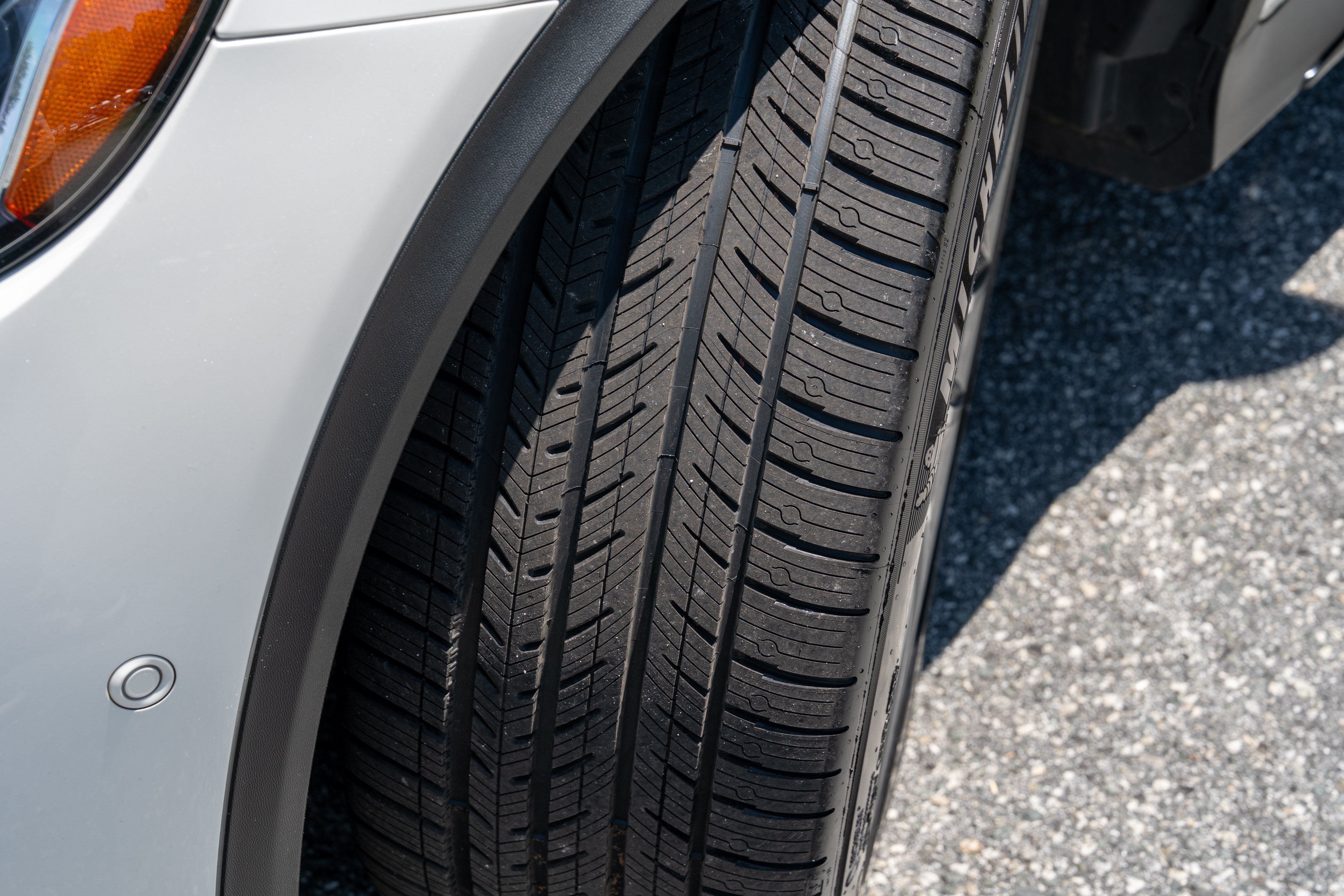 Used 2019 designo Diamond White Metallic Mercedes-Benz AMG® 63 4MATIC+ image 10