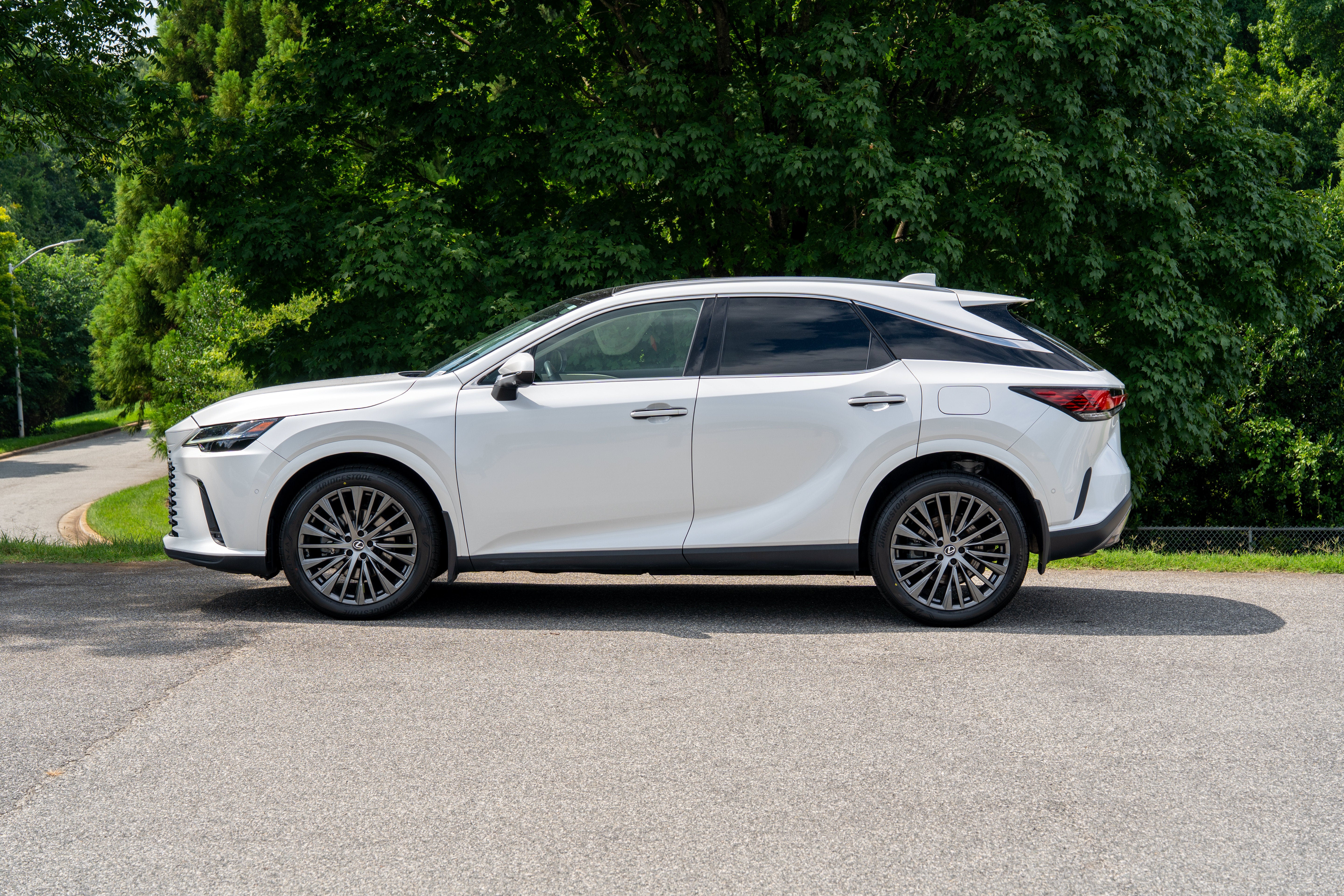 Used 2023 Eminent White Pearl Lexus 350 Luxury image 5