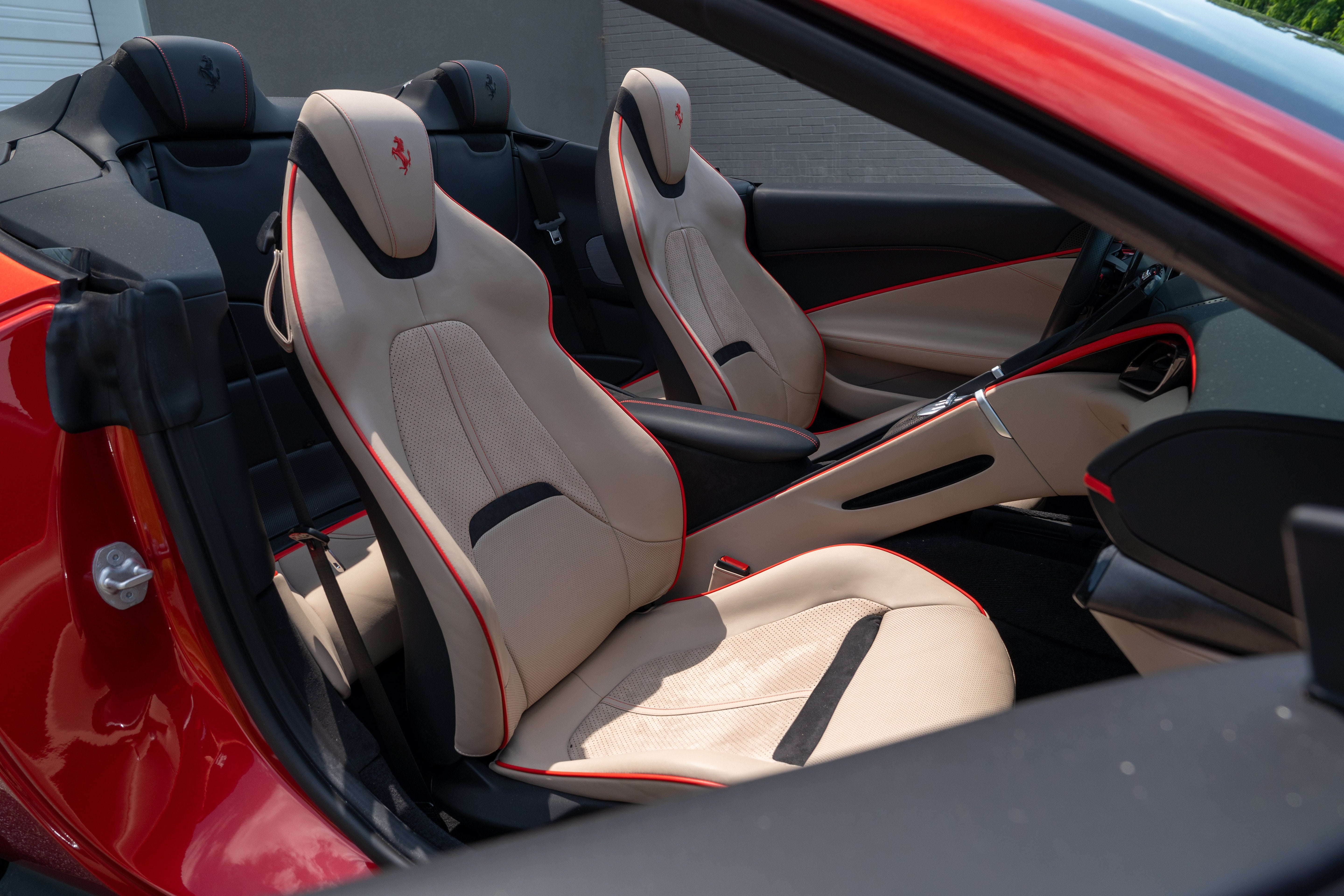 Certified Used 2024 Rosso Imola Ferrari  image 47