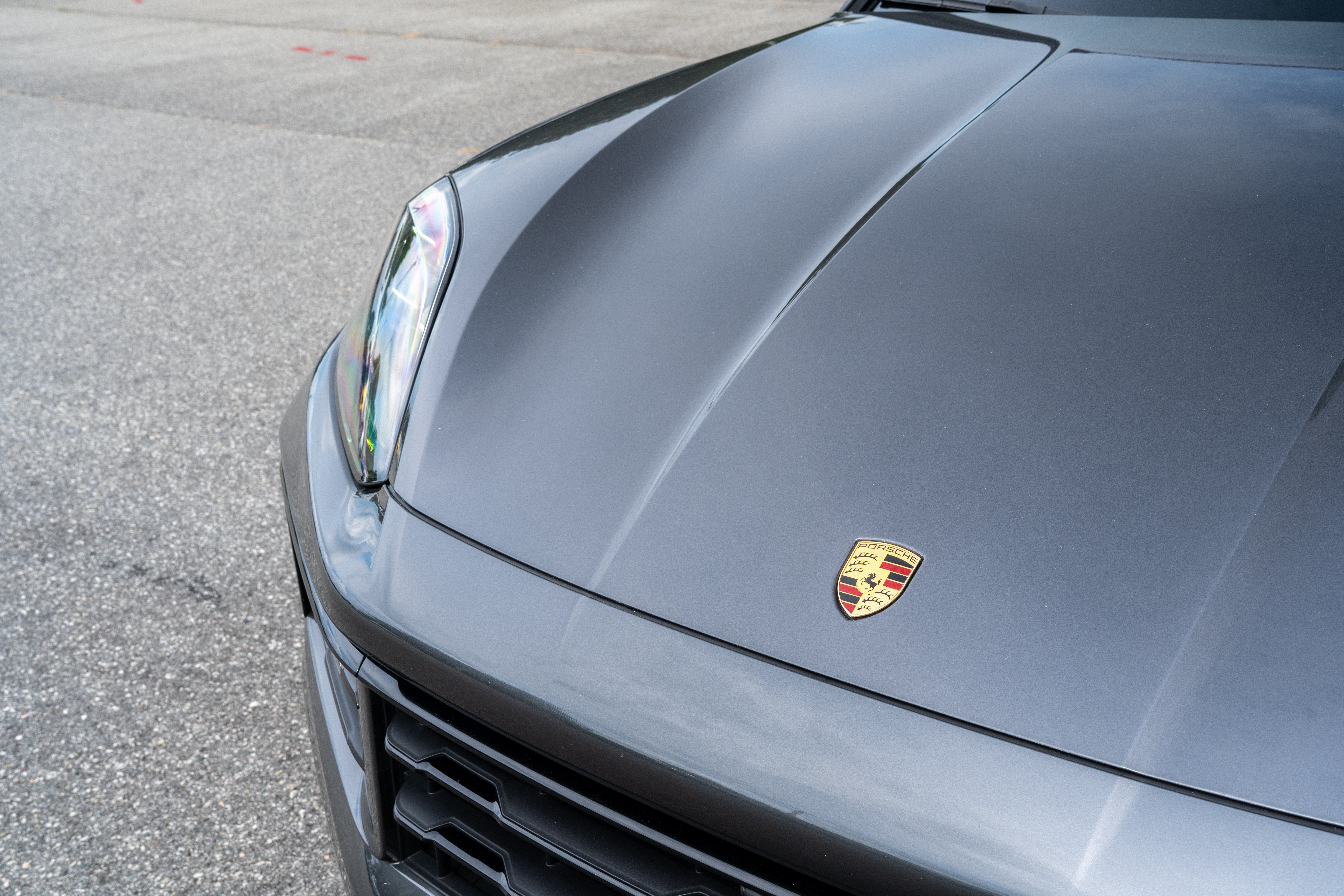 Used 2024 Quartzite Grey Metallic Porsche Base image 18