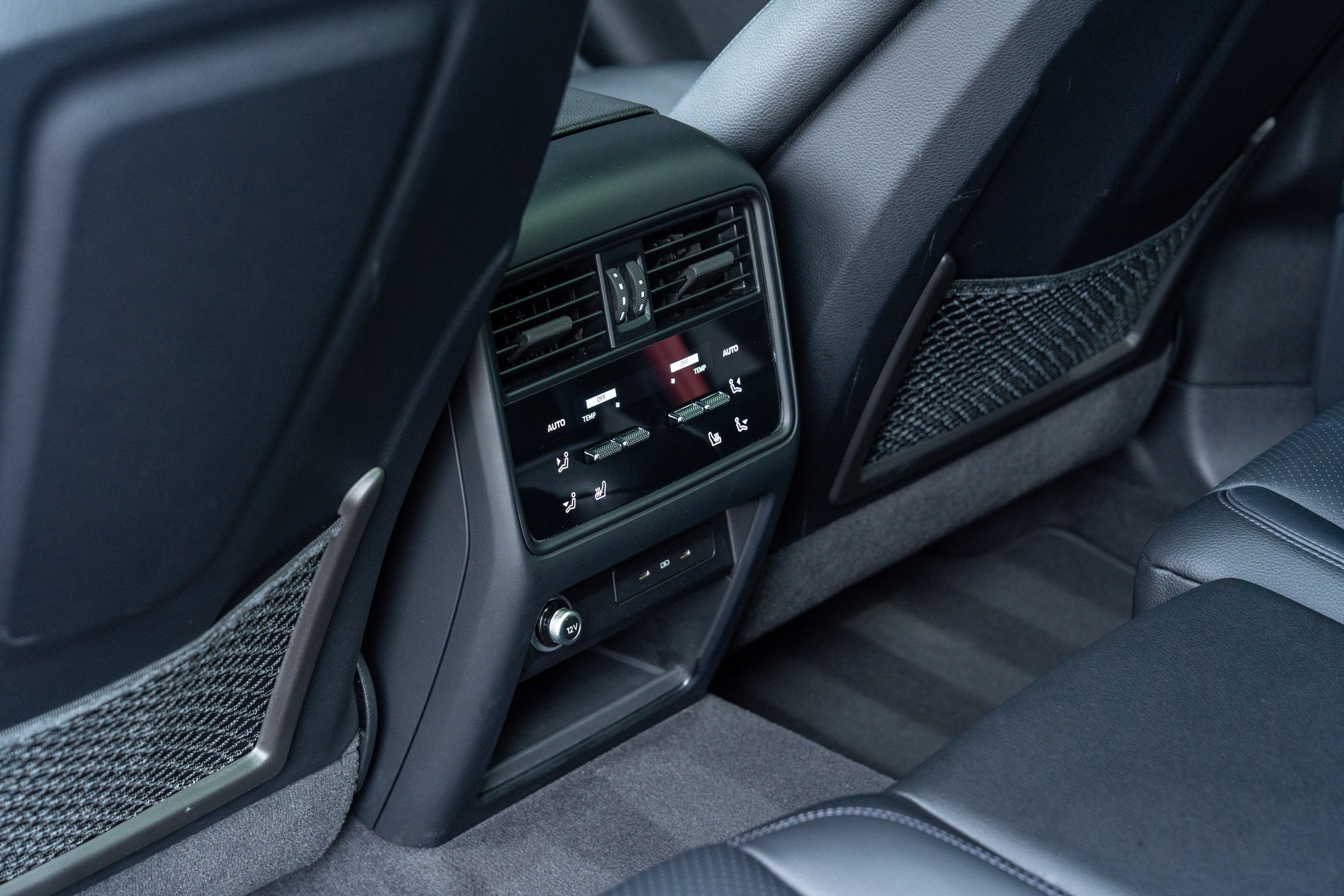Used 2024 Quartzite Grey Metallic Porsche Base image 34