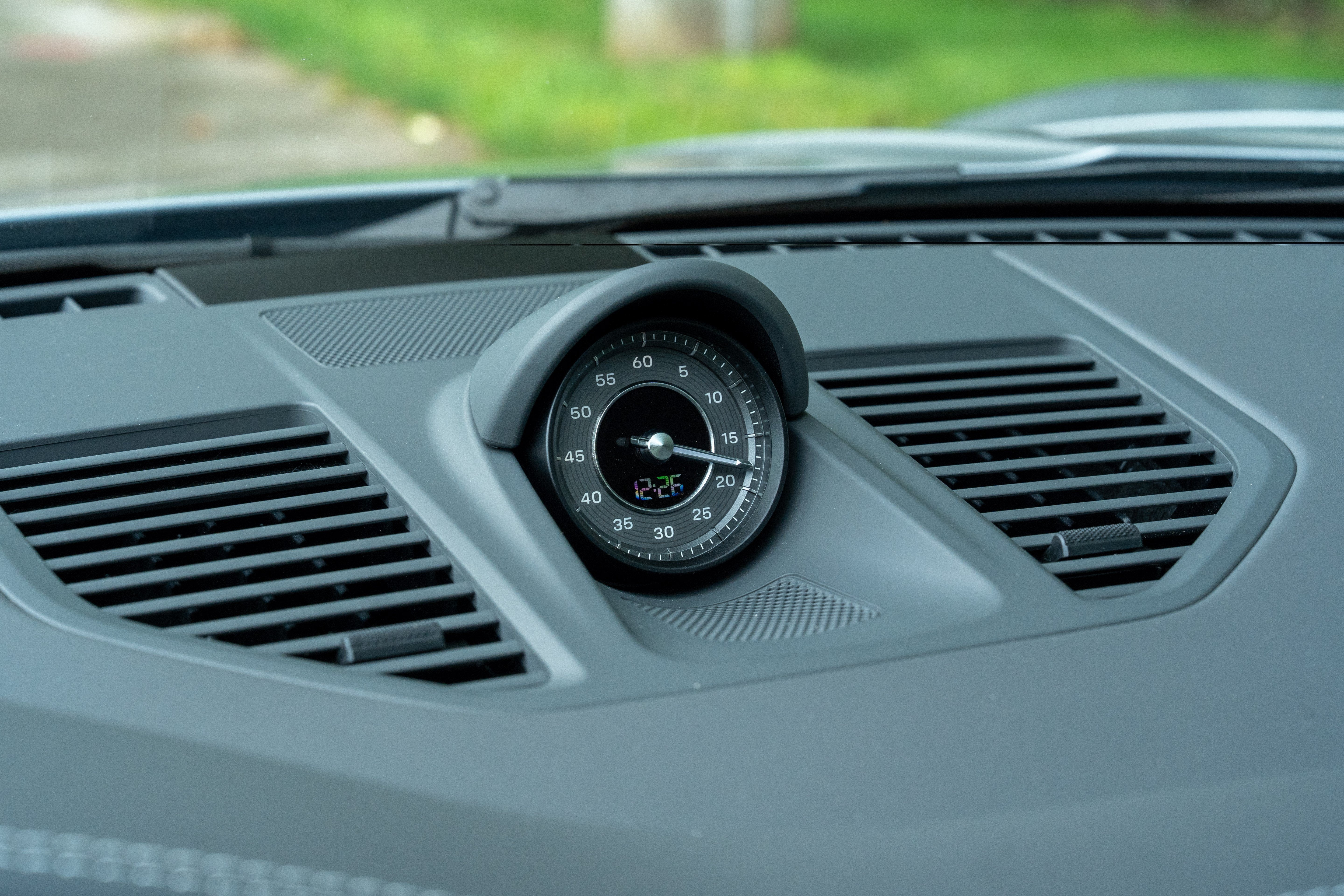 Used 2022 GT Silver Metallic Porsche Turbo S image 27