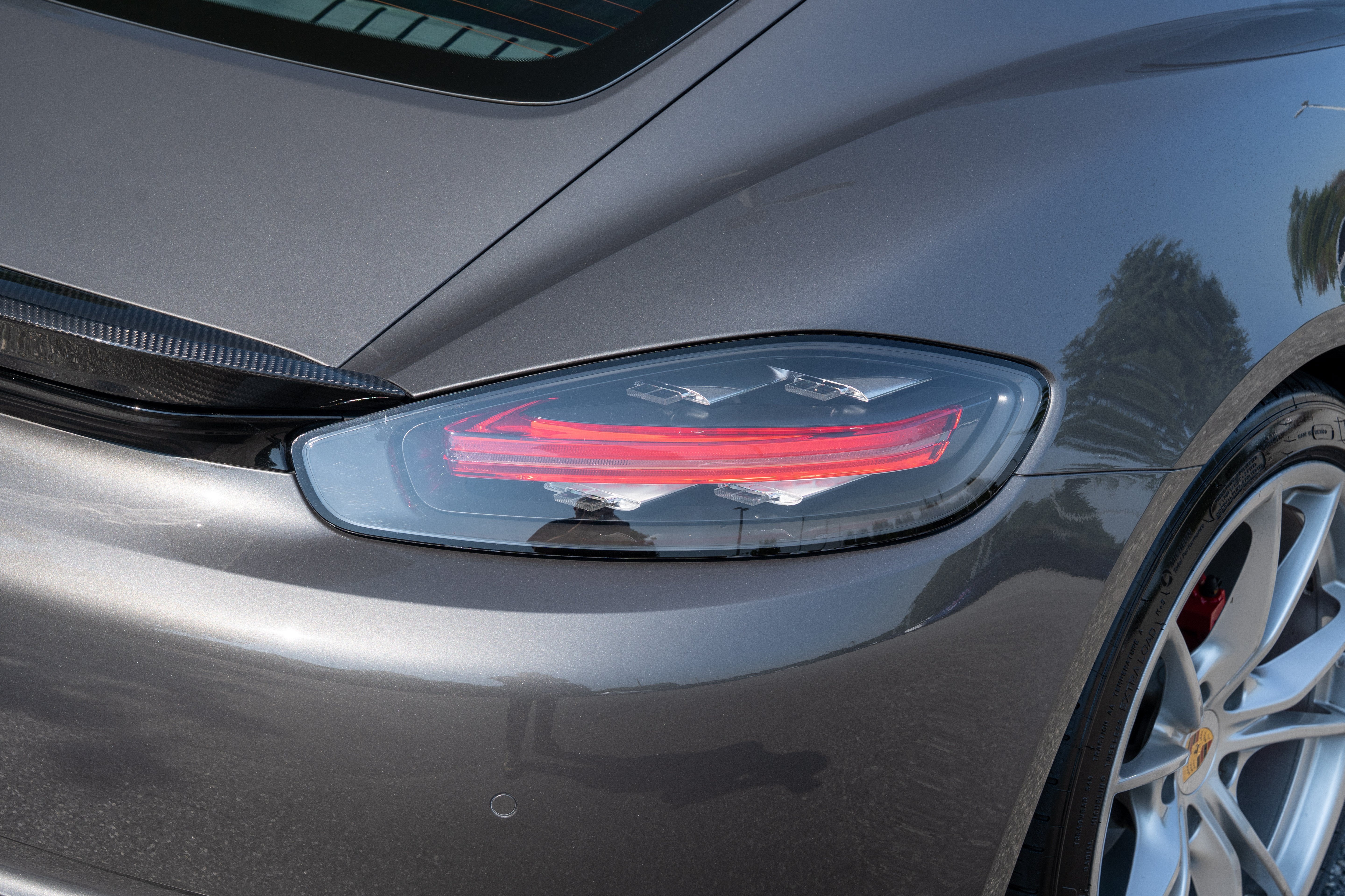 Used 2018 Night Blue Metallic Porsche S image 15