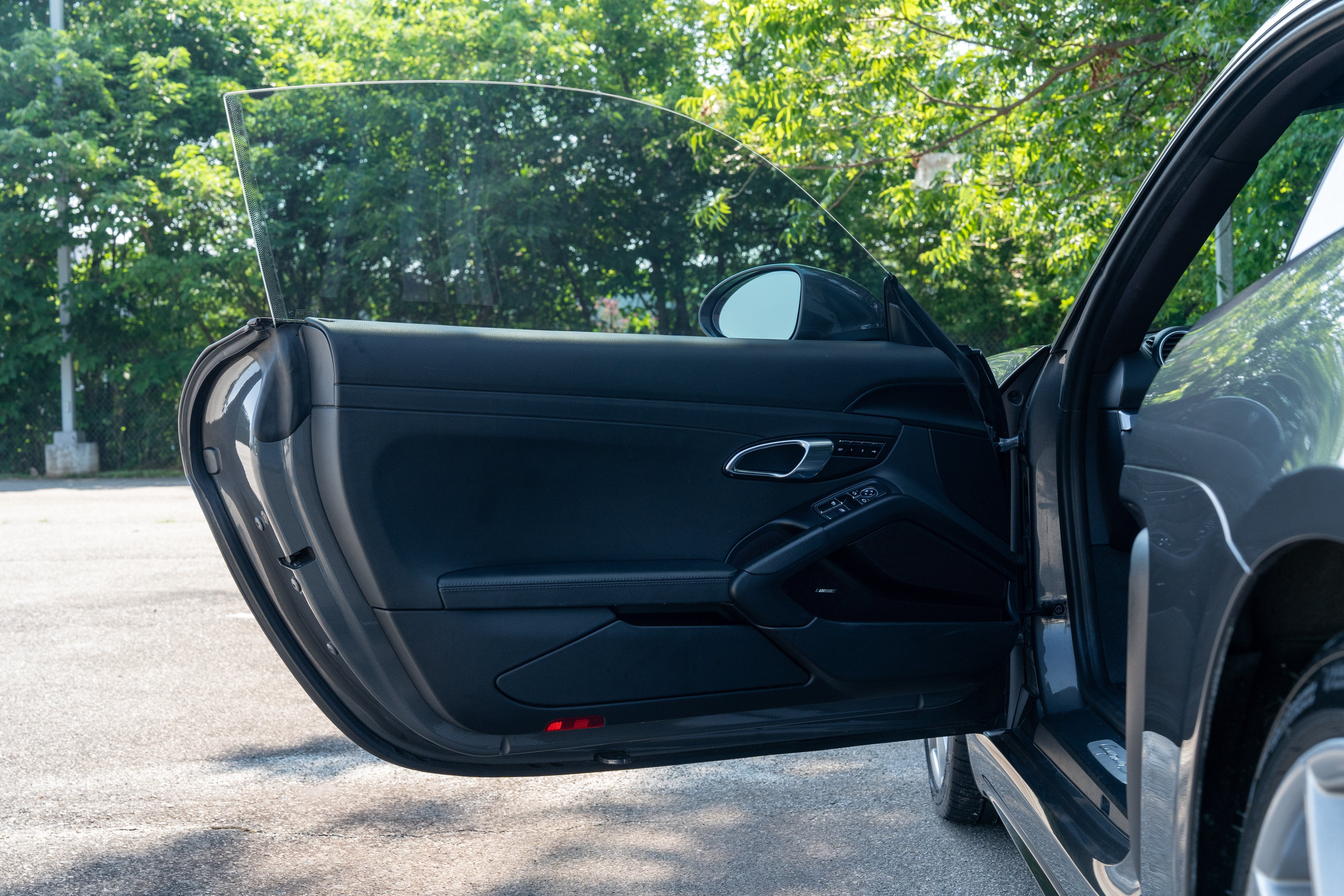 Used 2018 Night Blue Metallic Porsche S image 21