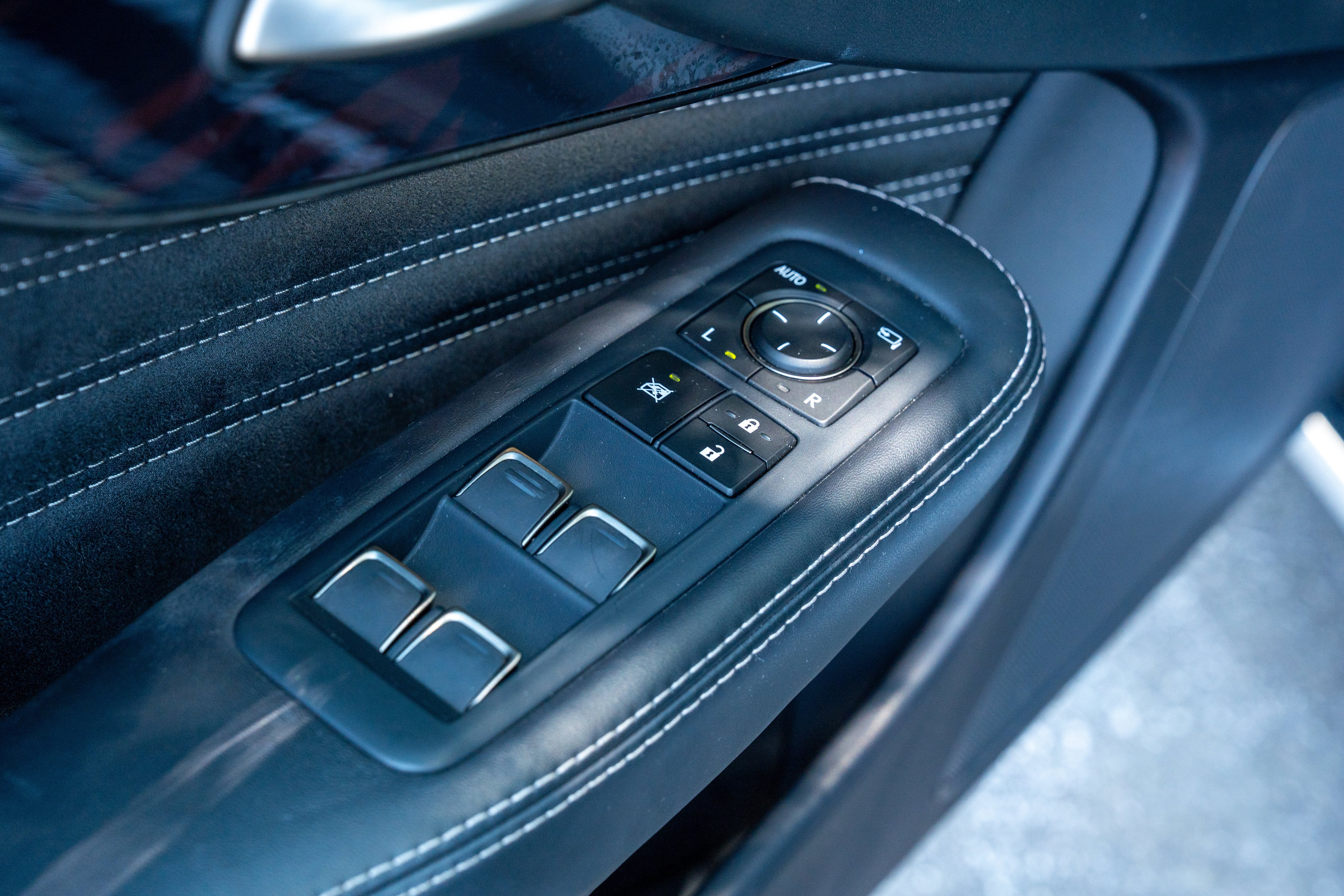 Used 2018 Caviar Lexus 500 image 13
