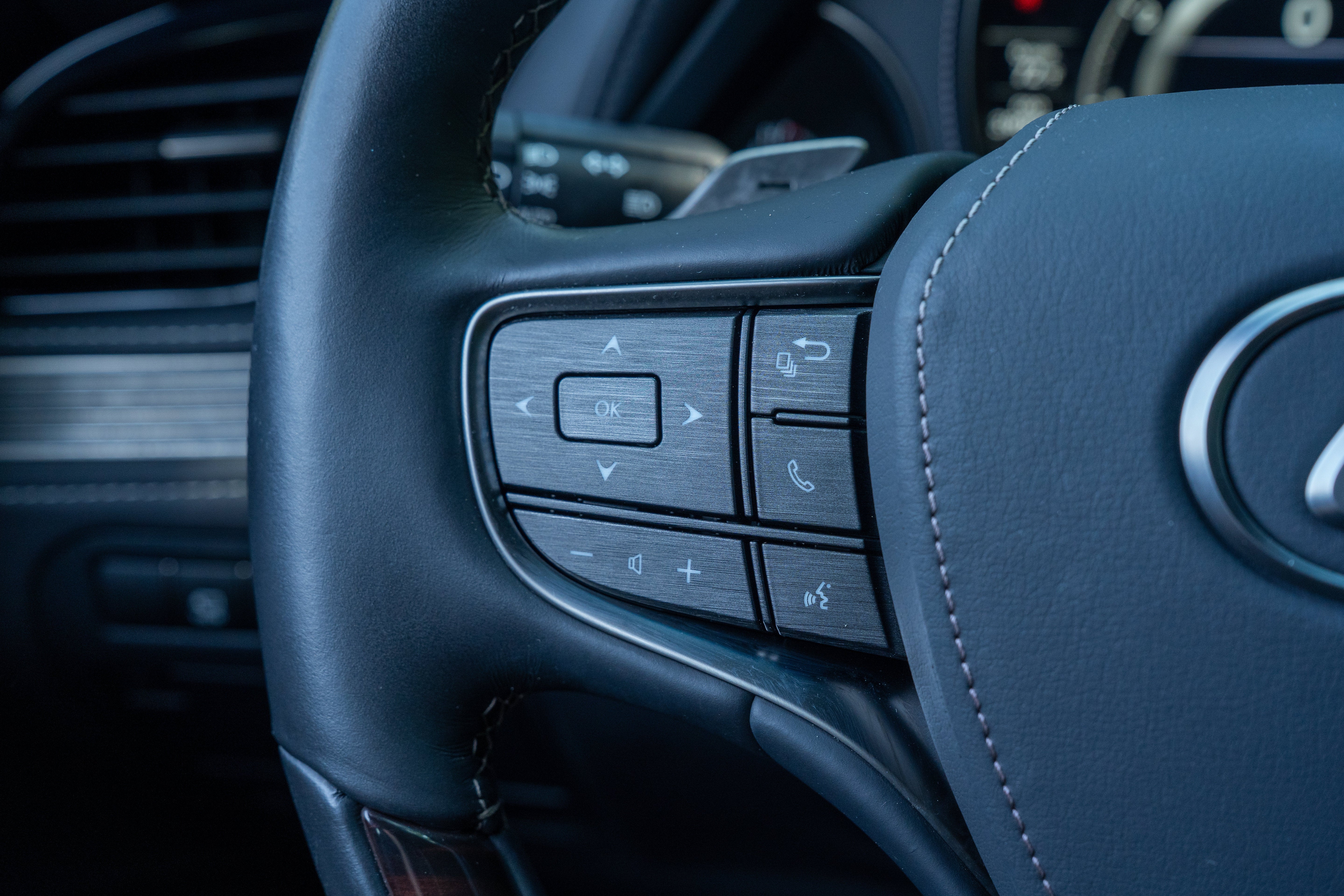 Used 2018 Caviar Lexus 500 image 17