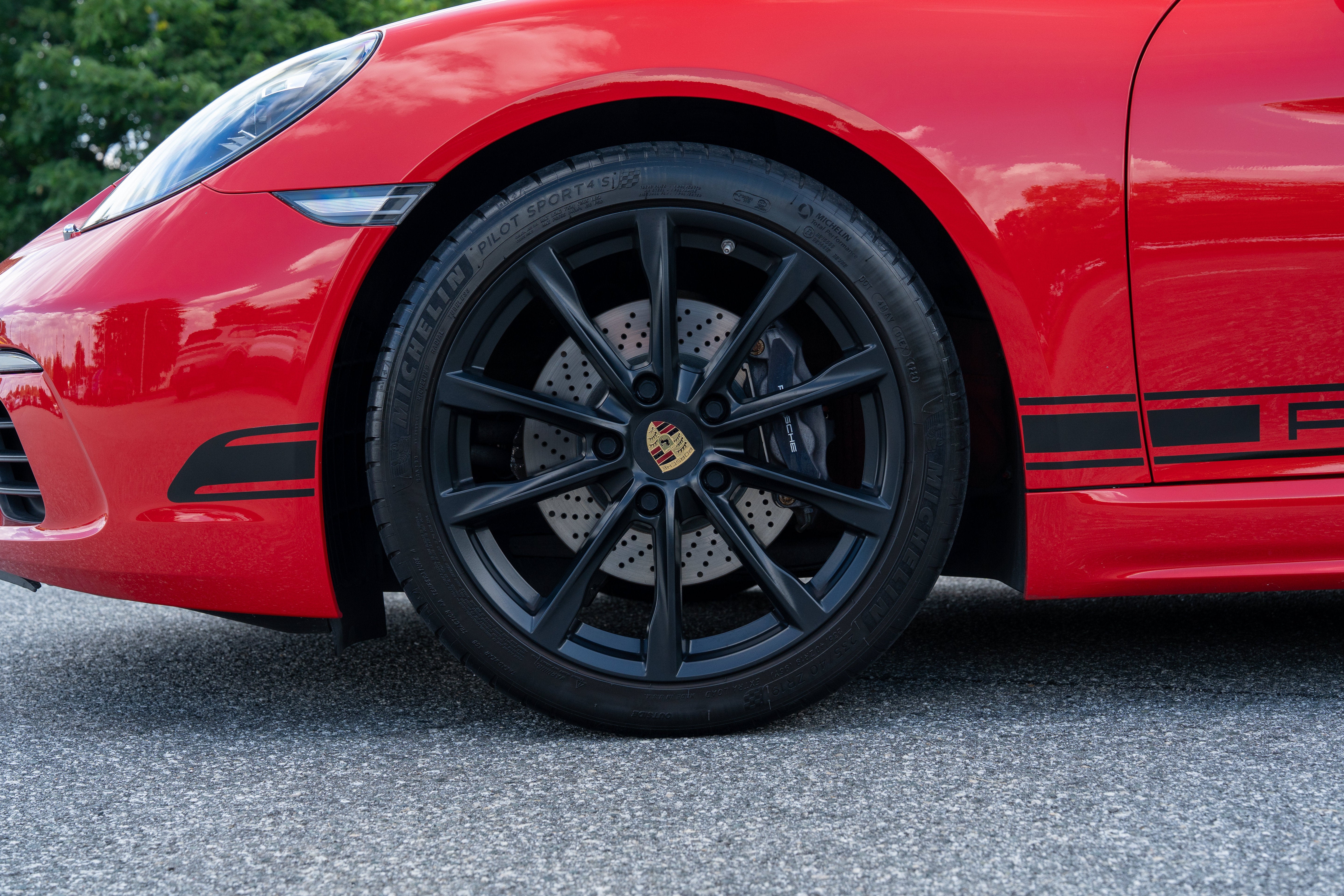Used 2017 Guards Red Porsche  image 12
