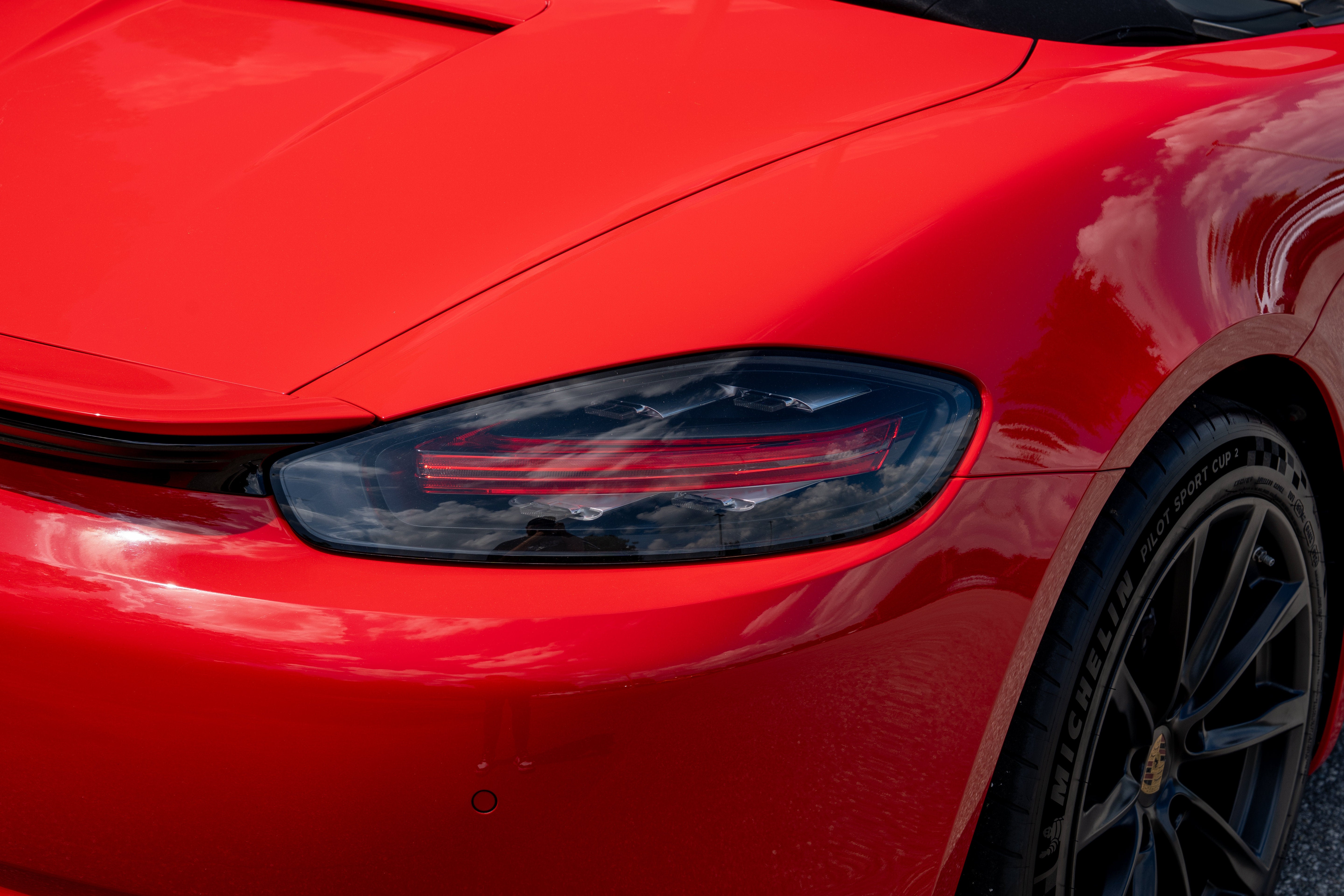 Used 2017 Guards Red Porsche  image 15