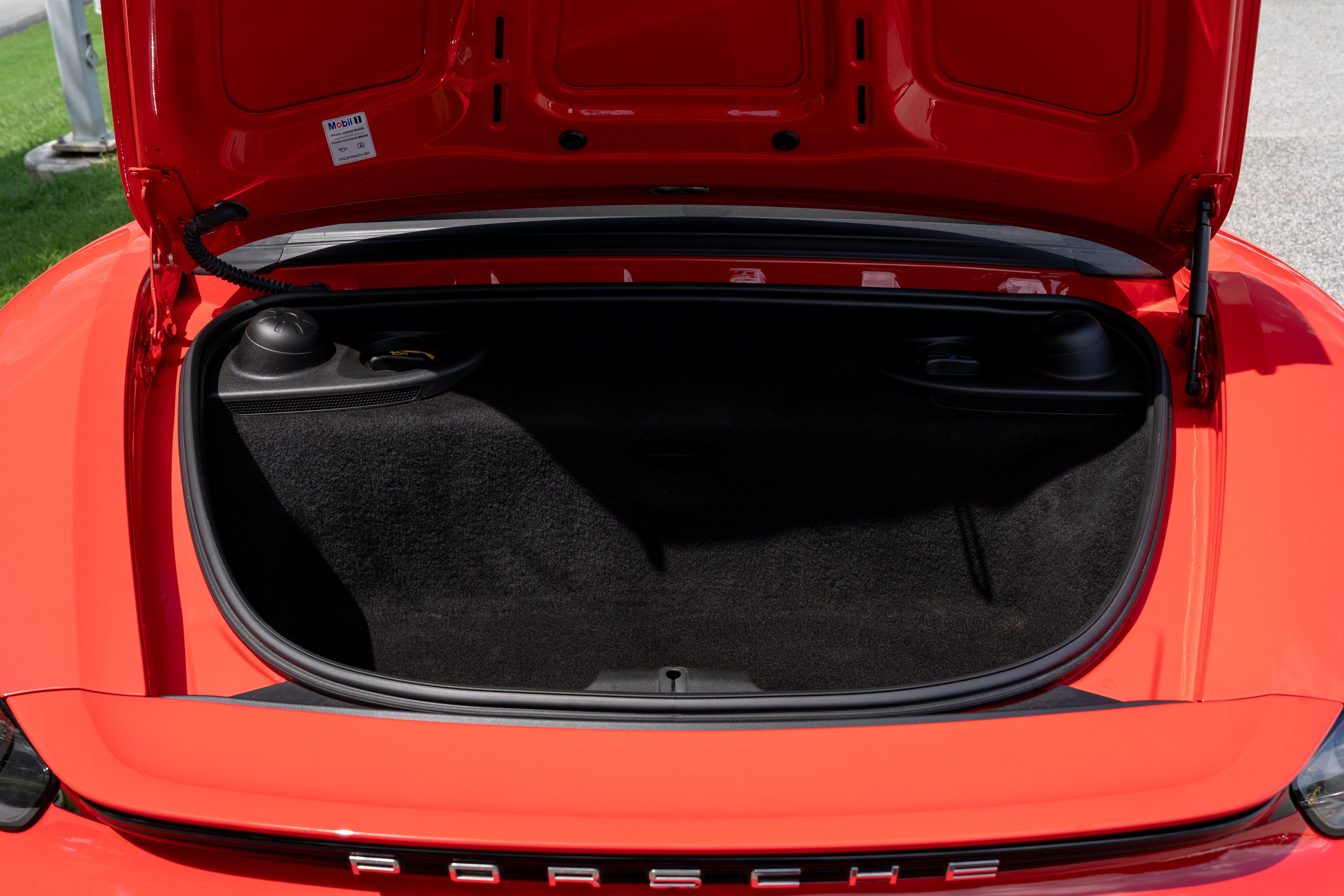 Used 2017 Guards Red Porsche  image 17