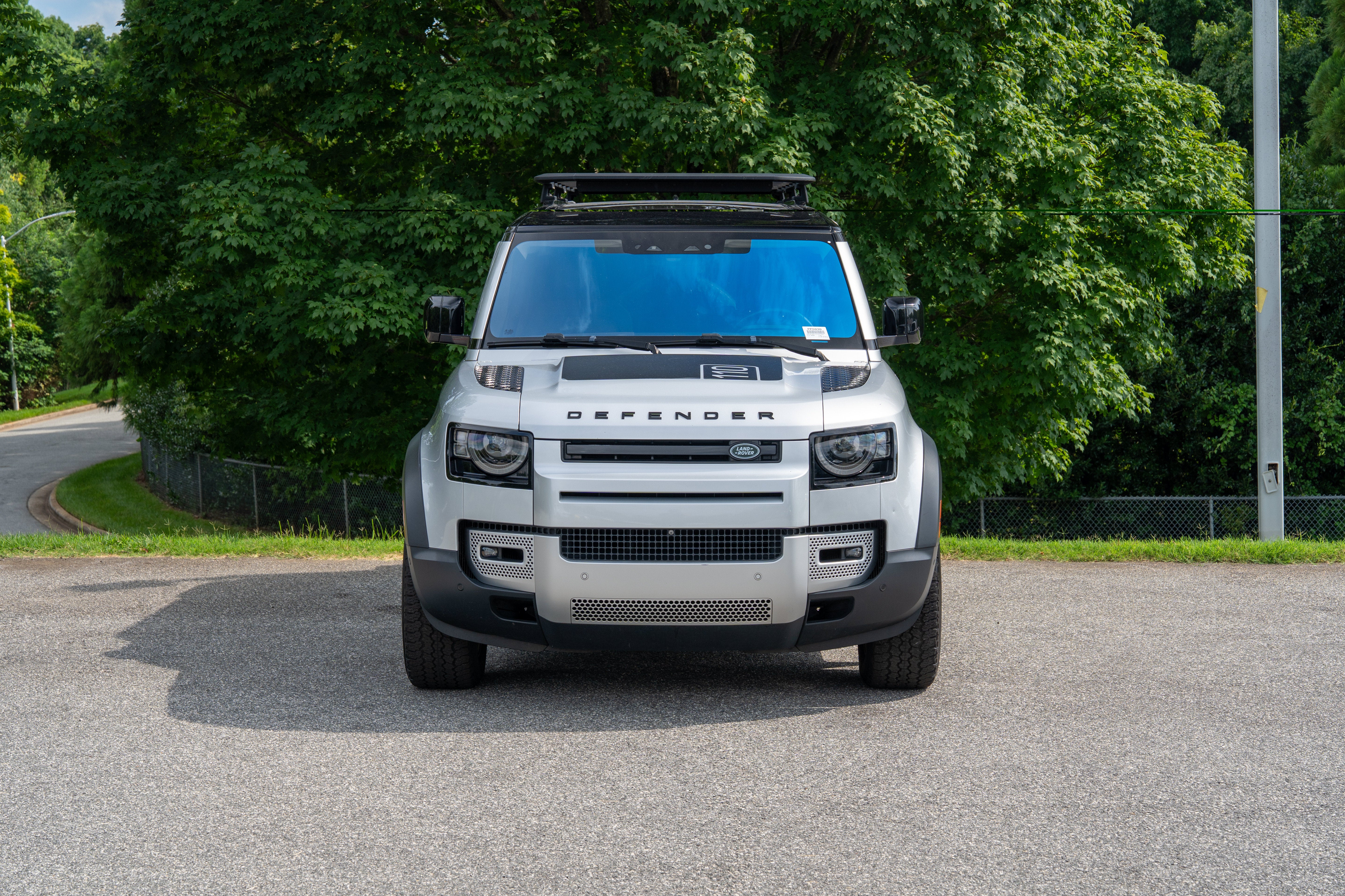 Used 2020 Silver Land Rover First Edition image 2