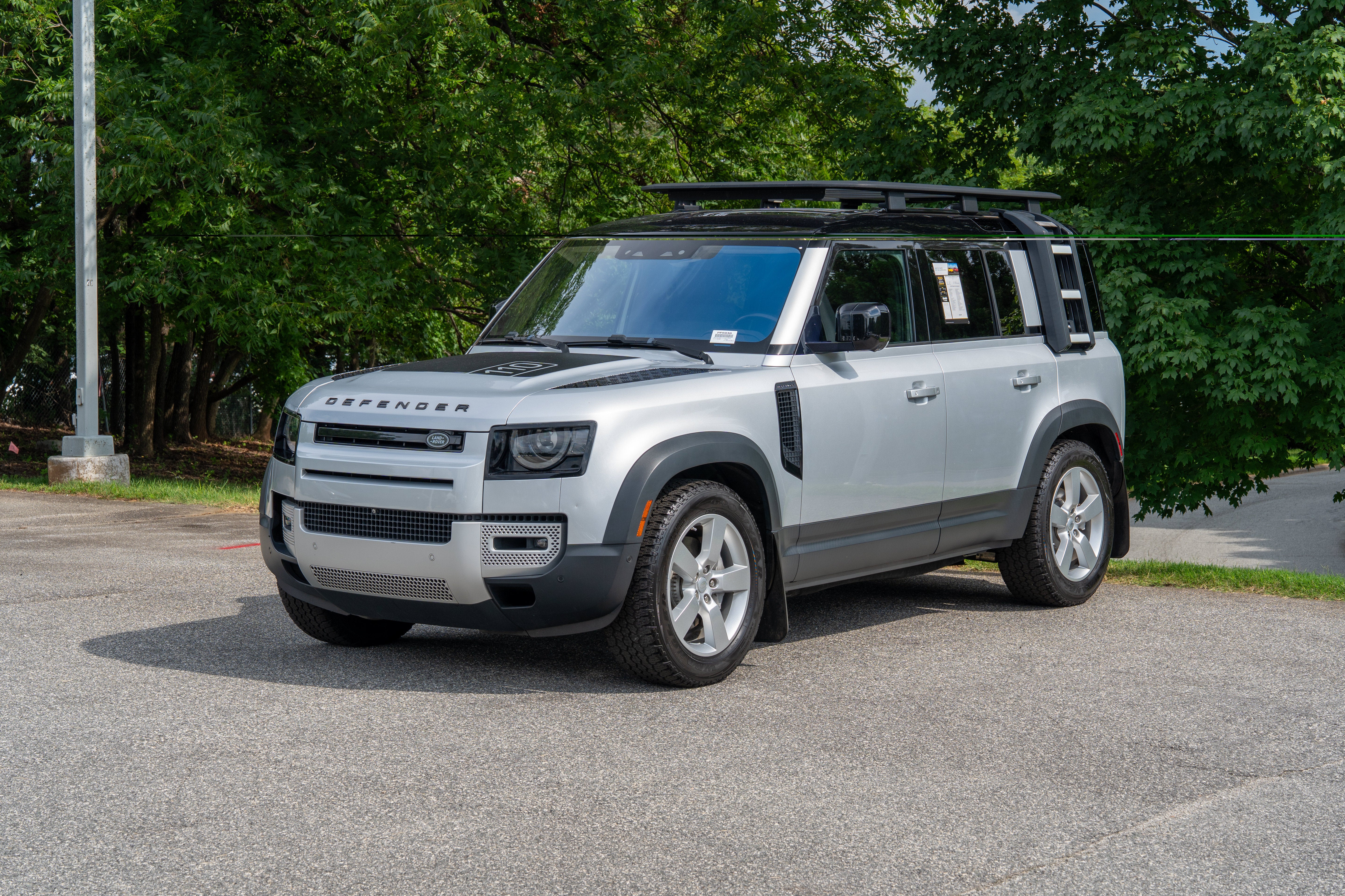 Used 2020 Silver Land Rover First Edition image 3
