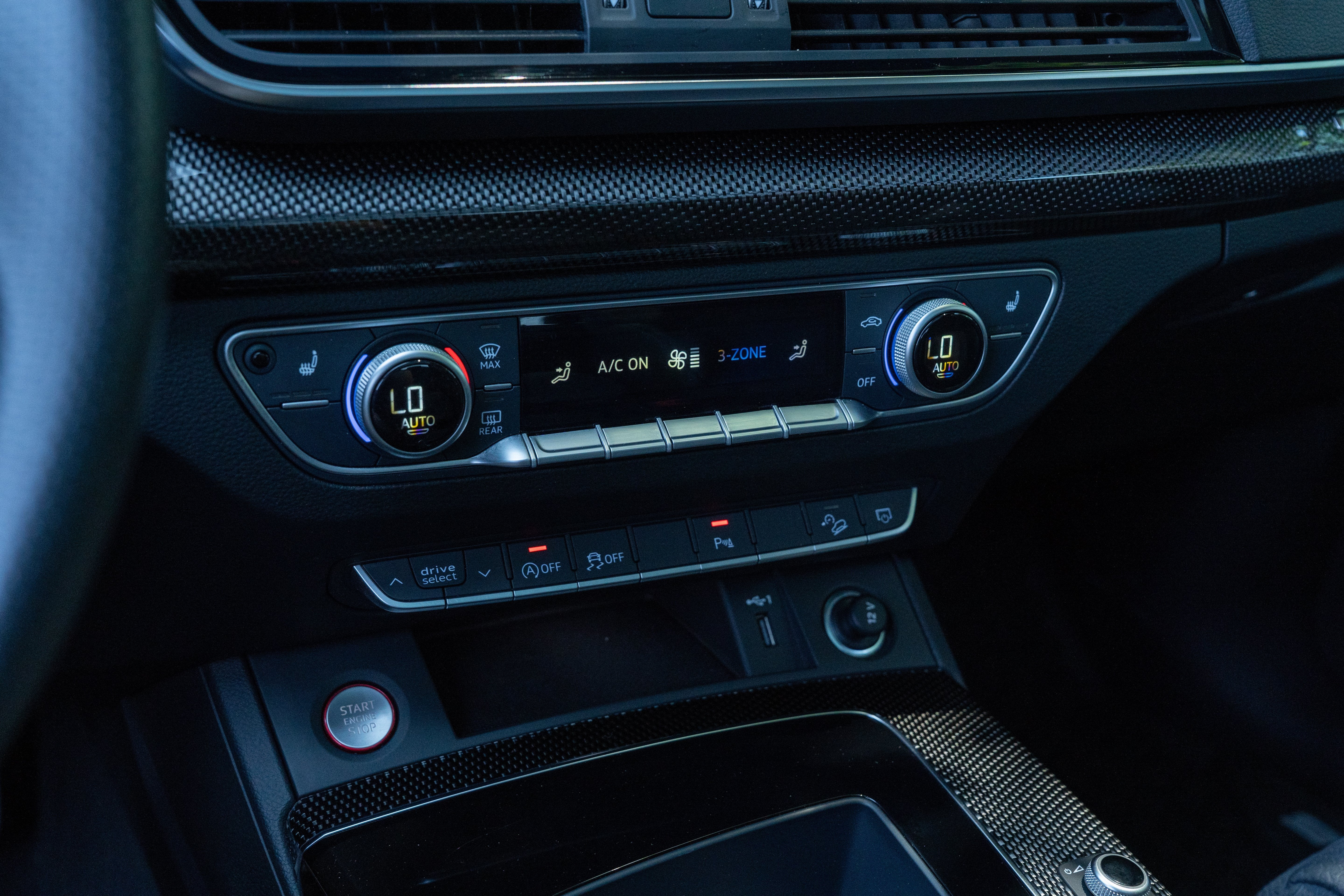 Used 2022 Mythos Black Metallic Audi Premium image 23