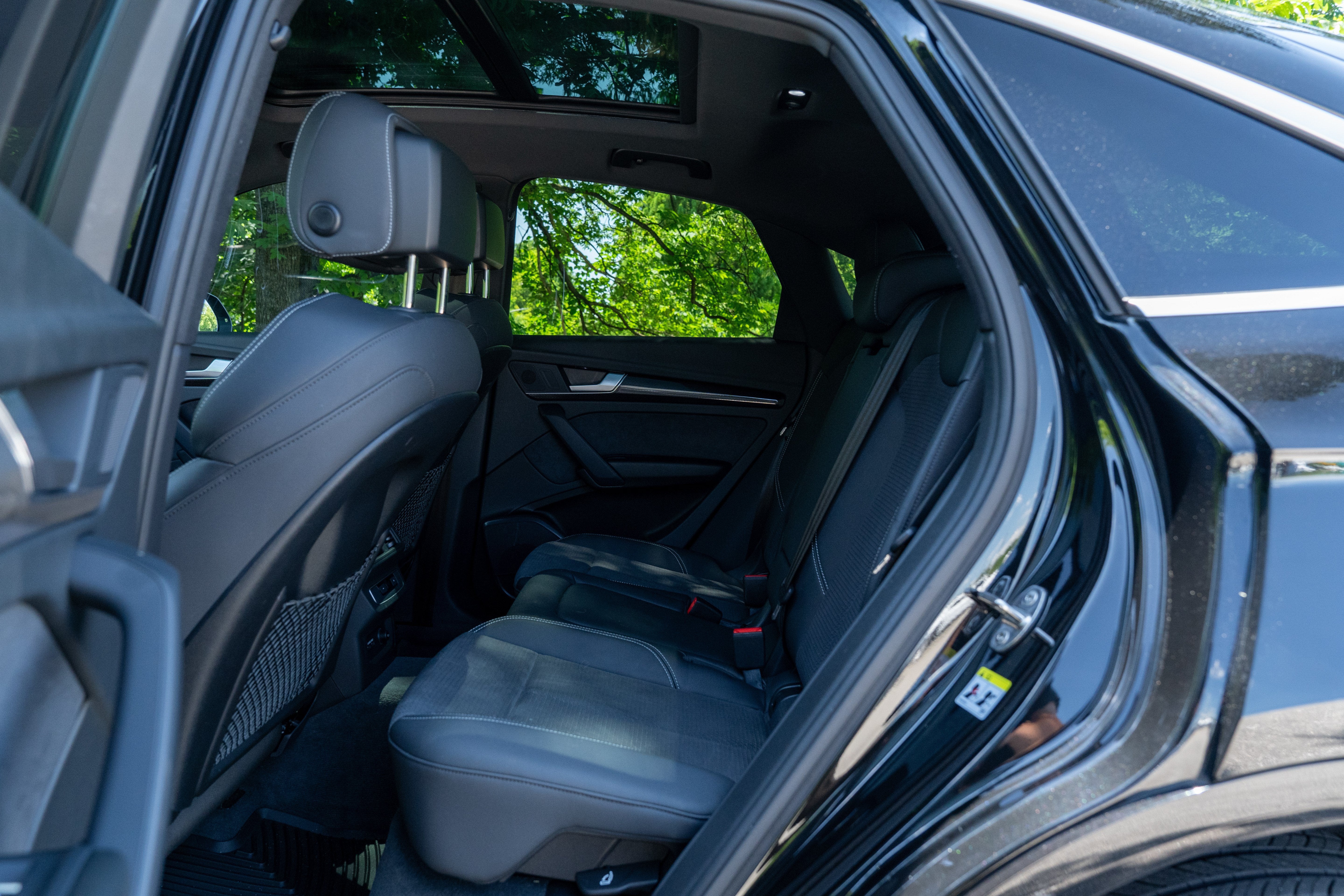 Used 2022 Mythos Black Metallic Audi Premium image 27