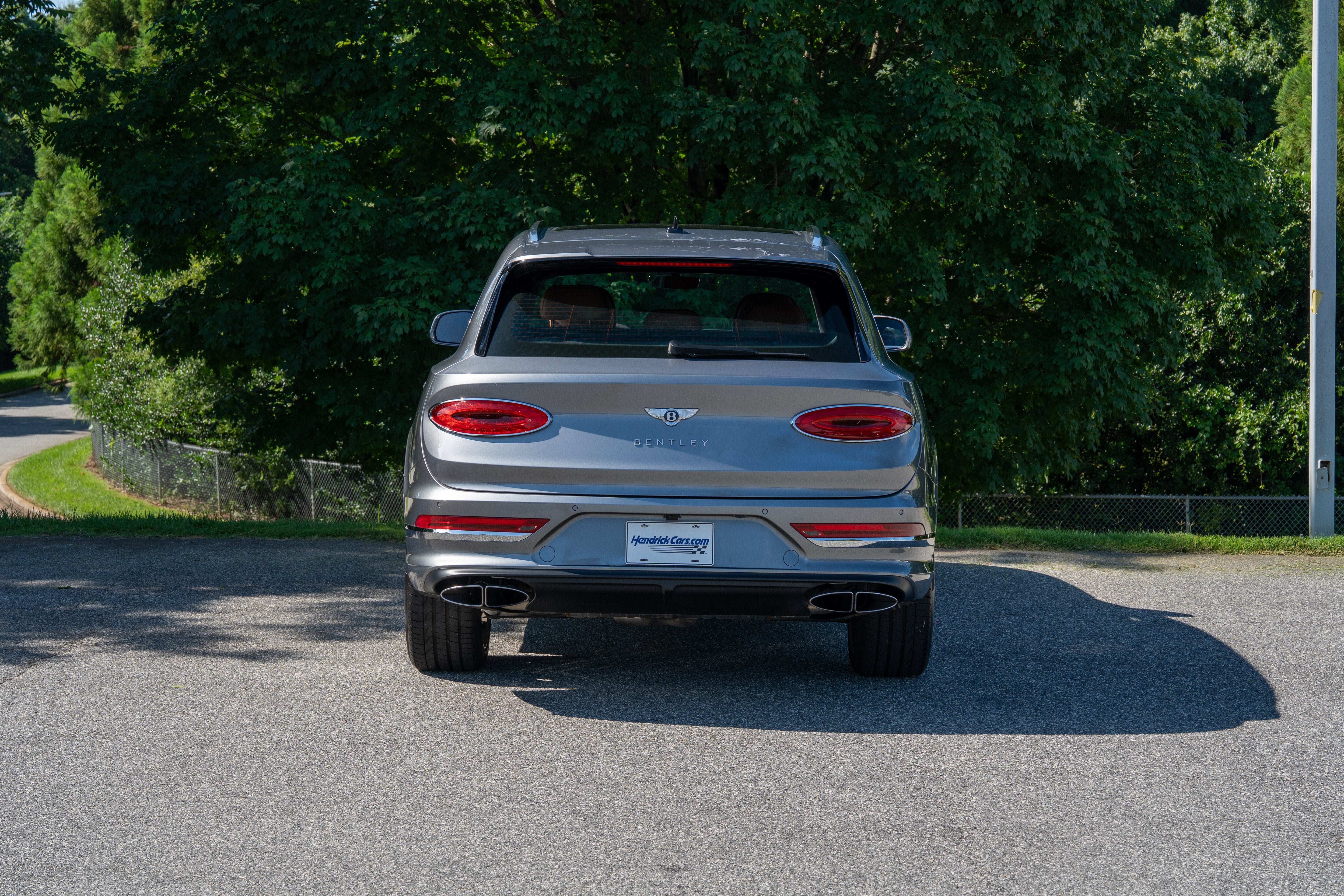 Used 2023 Hallmark Bentley Azure image 7
