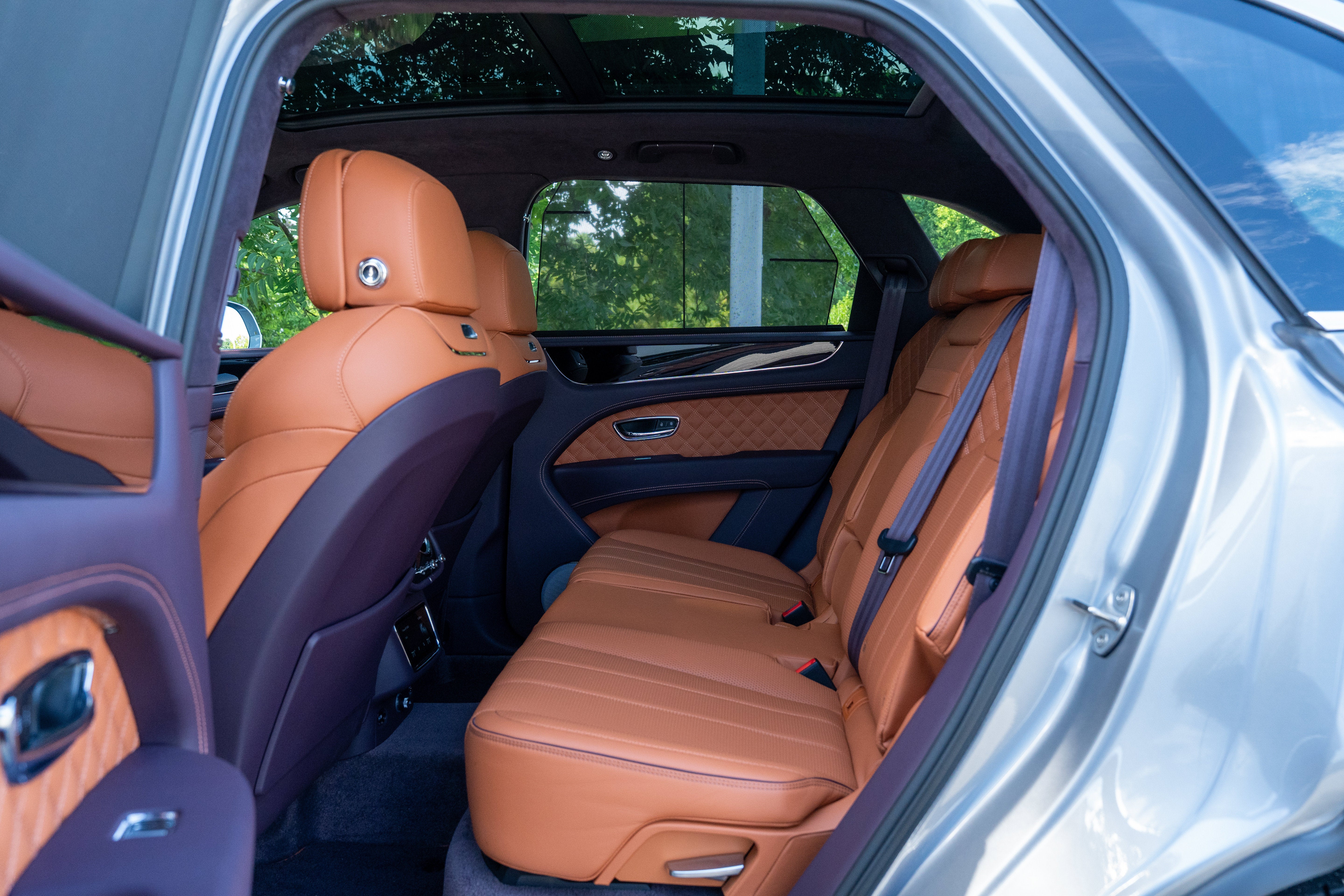 Used 2023 Hallmark Bentley Azure image 24