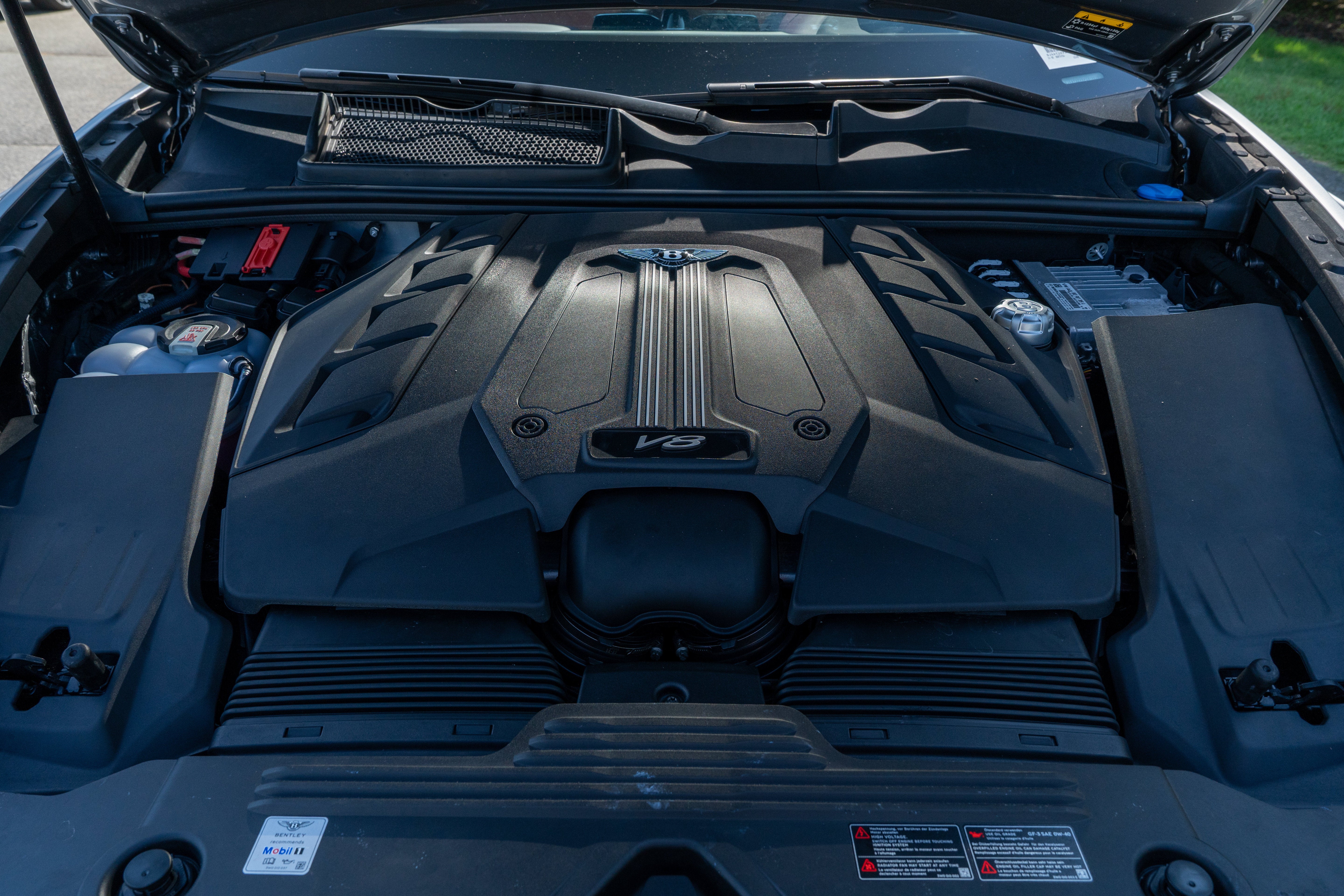 Used 2023 Hallmark Bentley Azure image 27