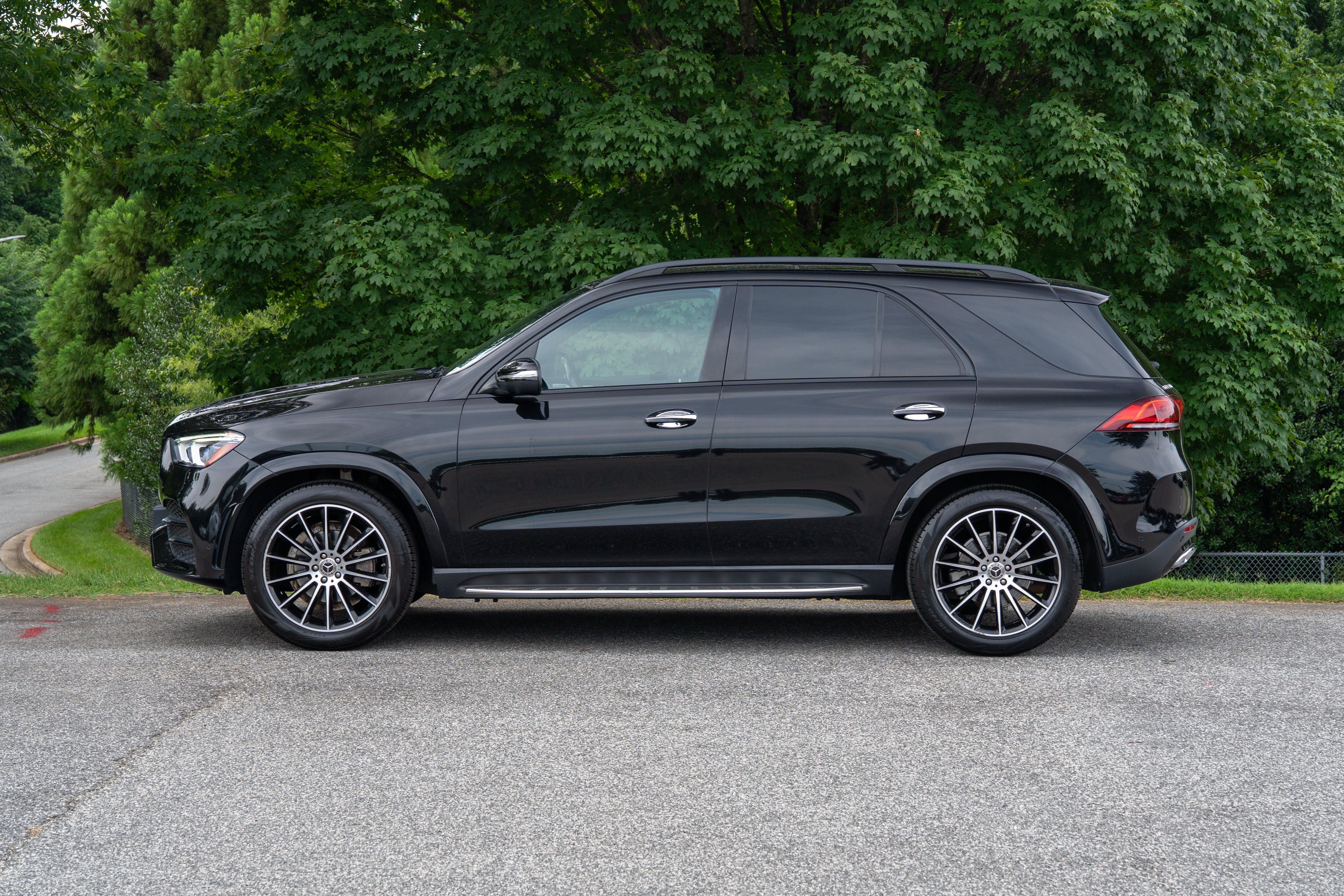 Used 2022 Black Mercedes-Benz 350 4MATIC® image 5