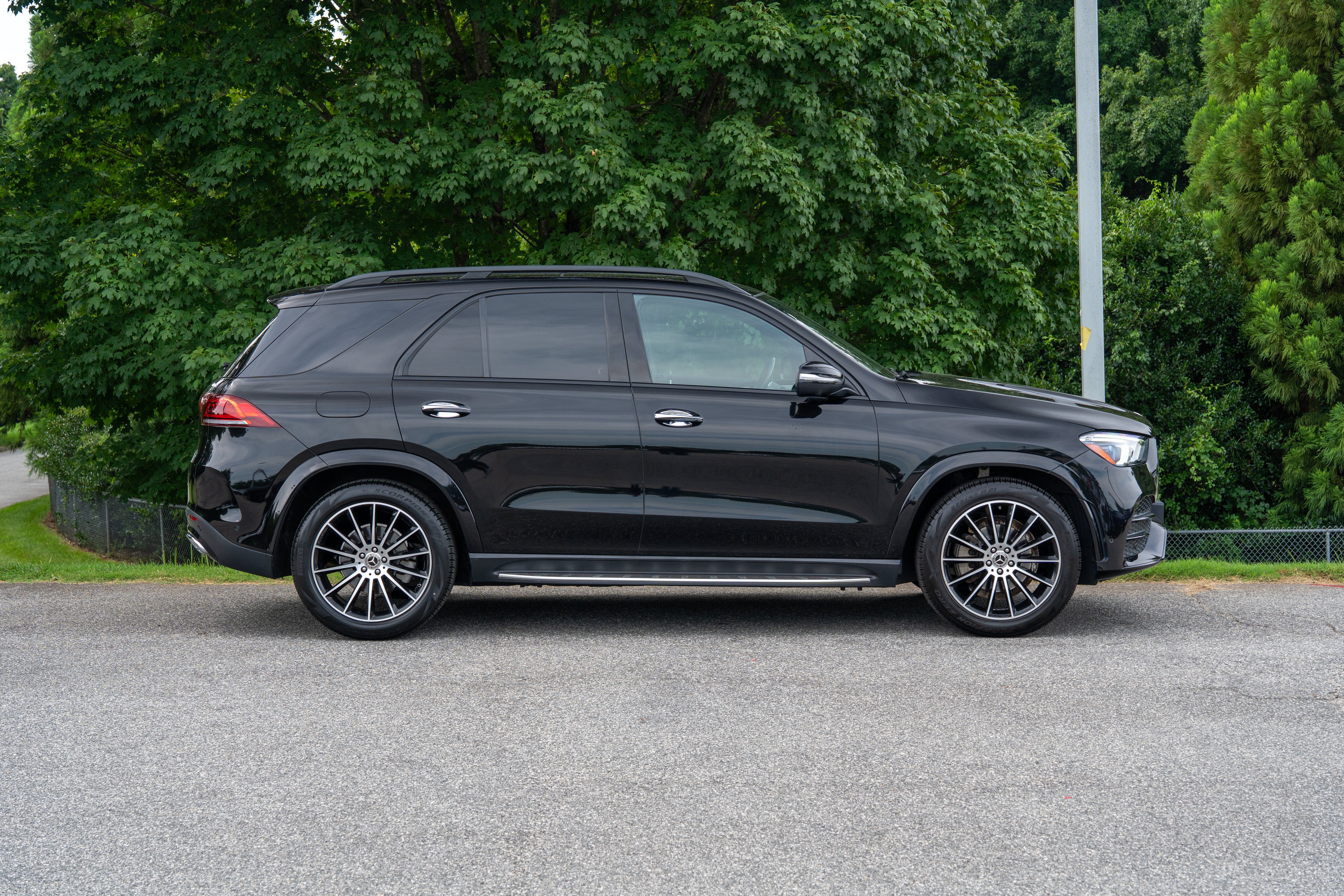 Used 2022 Black Mercedes-Benz 350 4MATIC® image 9