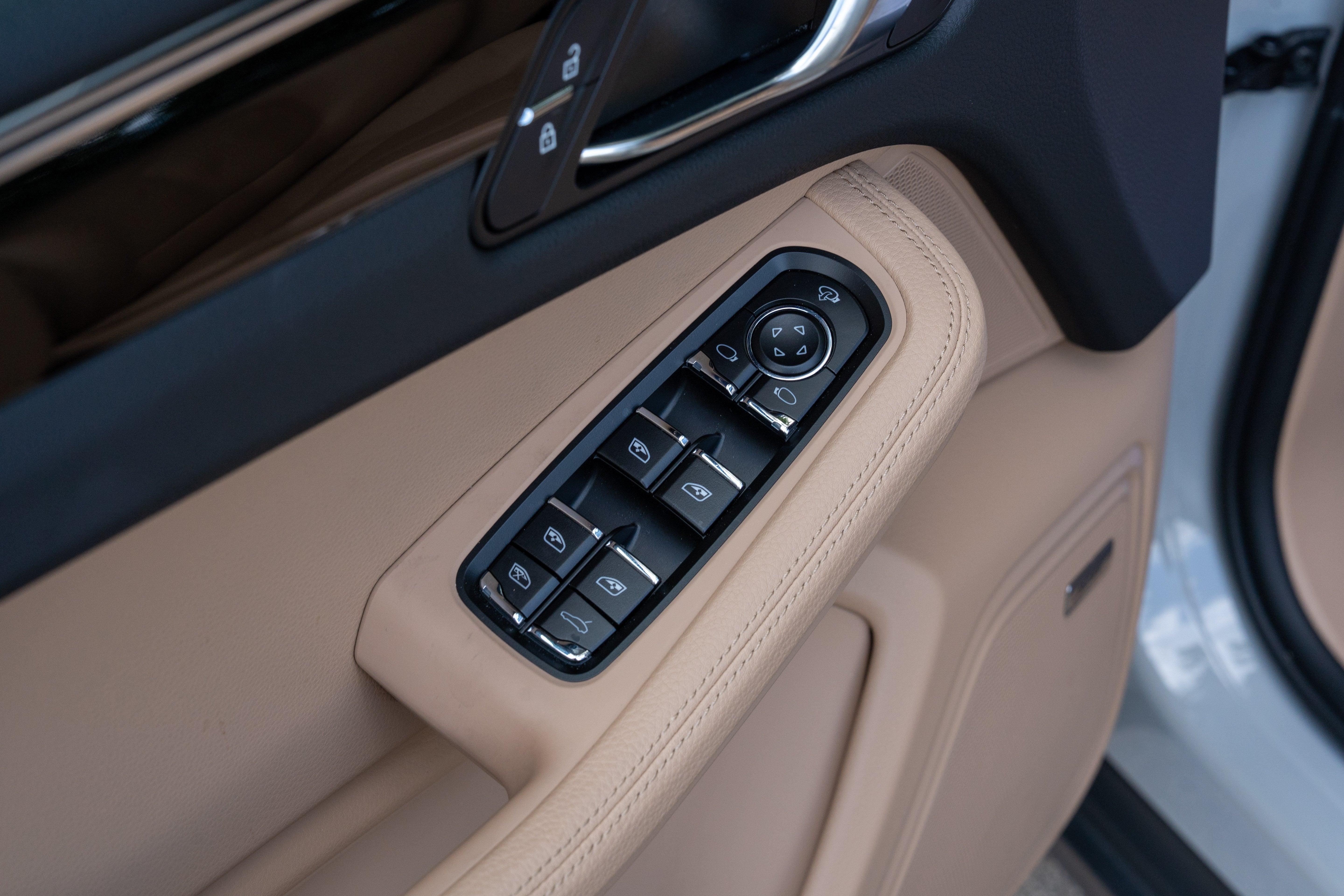 Used 2026 Chalk Porsche Base image 21