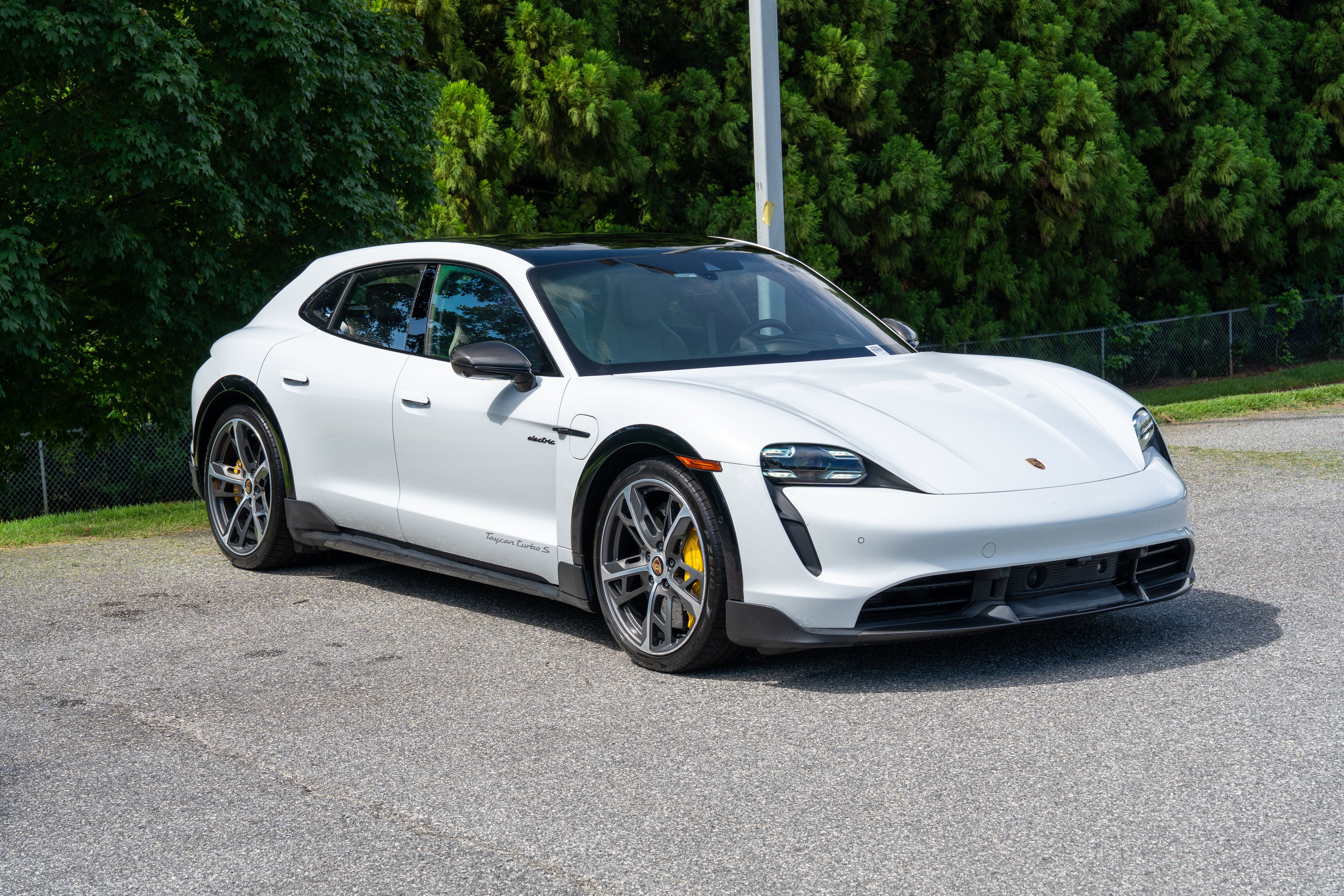 Used 2022 Carrara White Metallic Porsche Turbo S Cross Turismo image 3