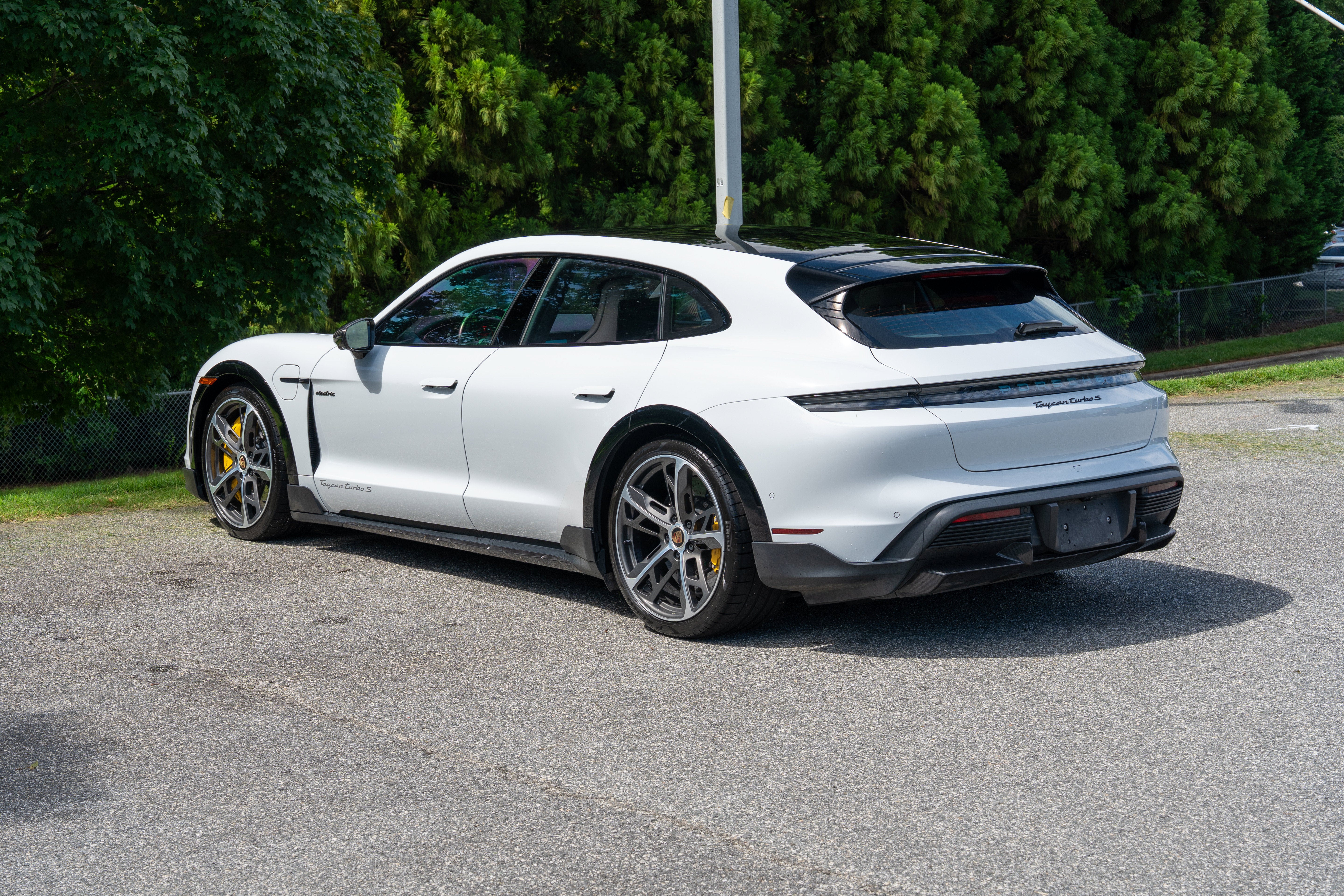Used 2022 Carrara White Metallic Porsche Turbo S Cross Turismo image 8