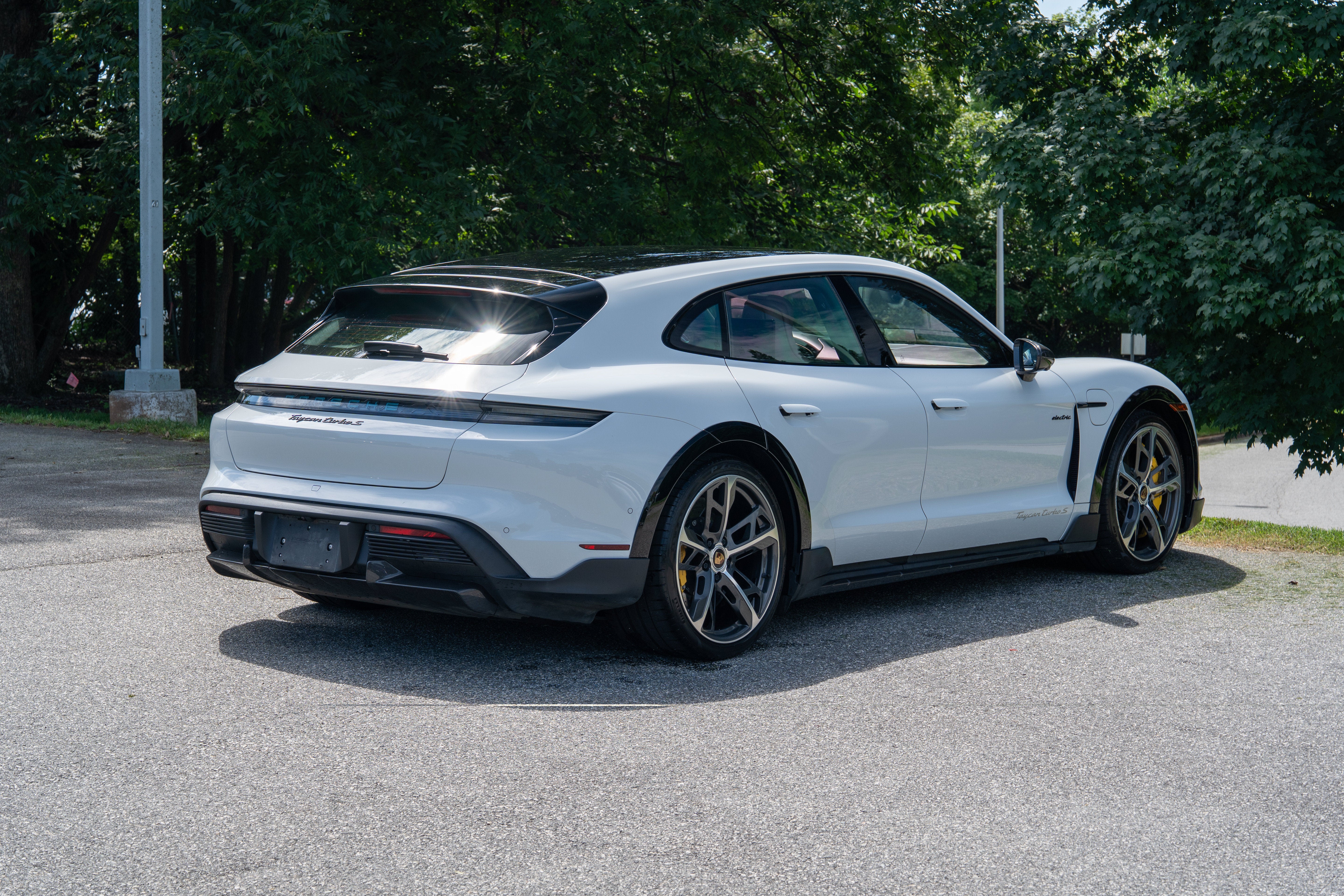 Used 2022 Carrara White Metallic Porsche Turbo S Cross Turismo image 10