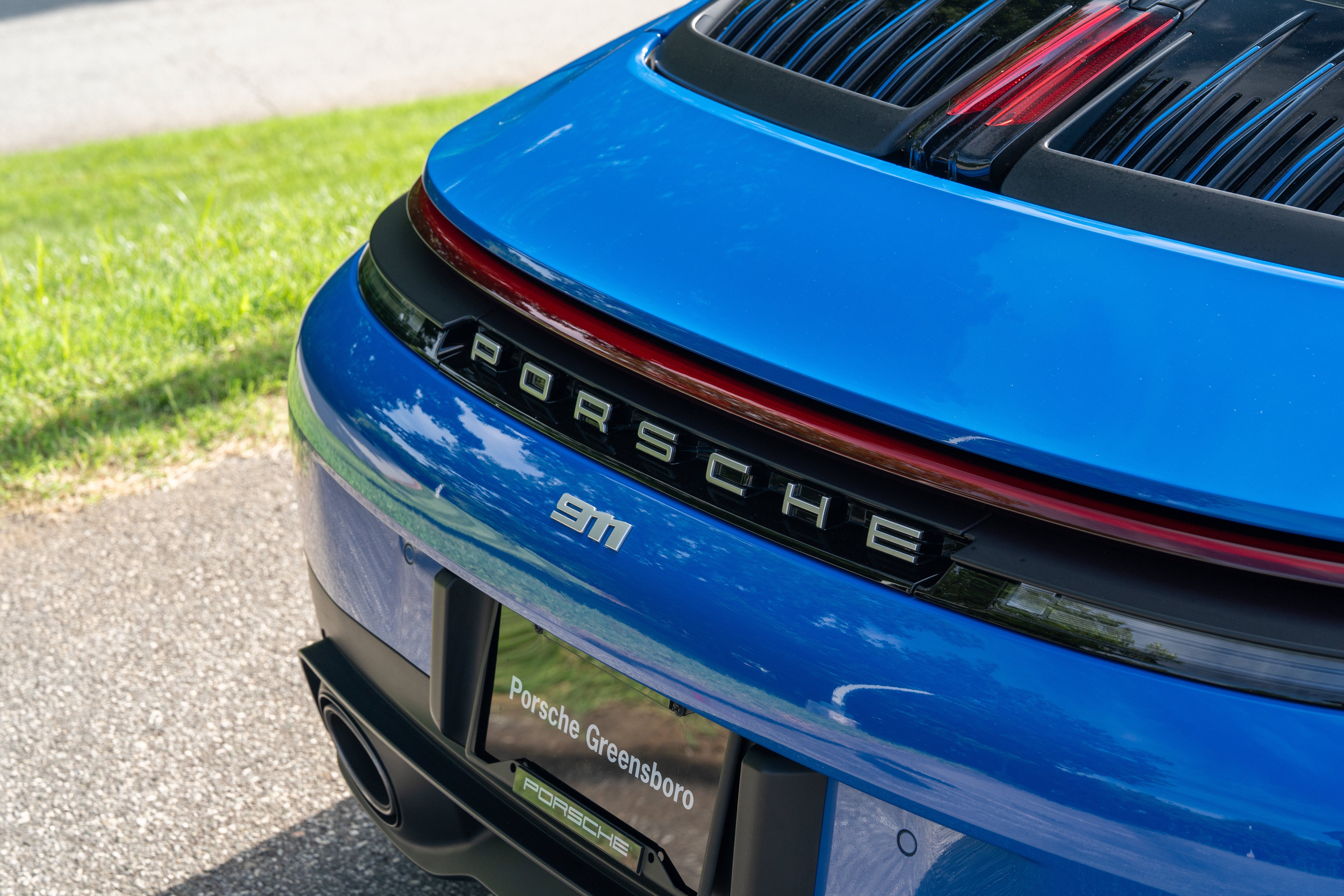 Used 2025 Lugano Blue Porsche Carrera image 15