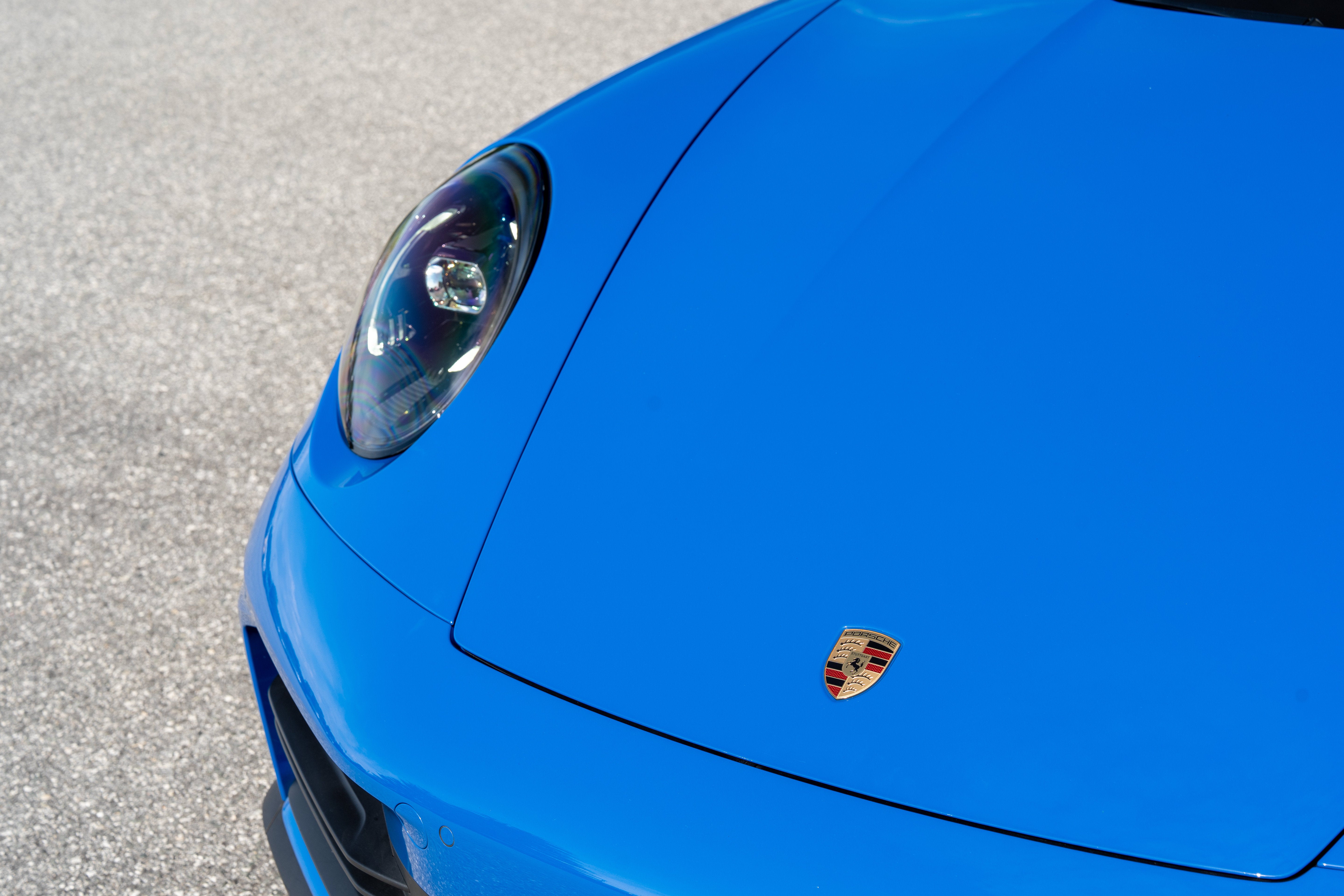 Used 2025 Lugano Blue Porsche Carrera image 18