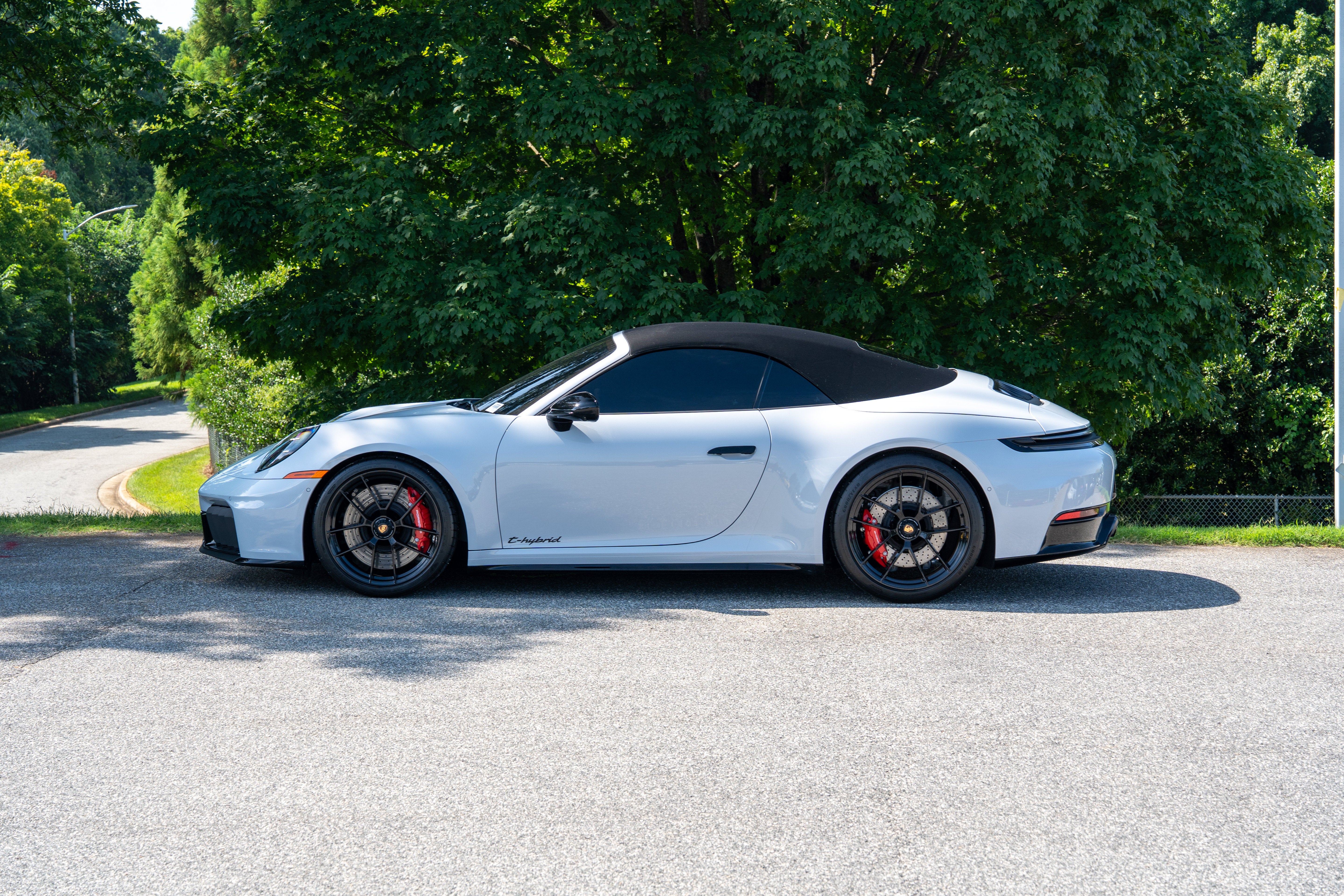 Used 2025 Ice Gray Metallic Porsche Carrera 4 GTS Cabriolet image 10