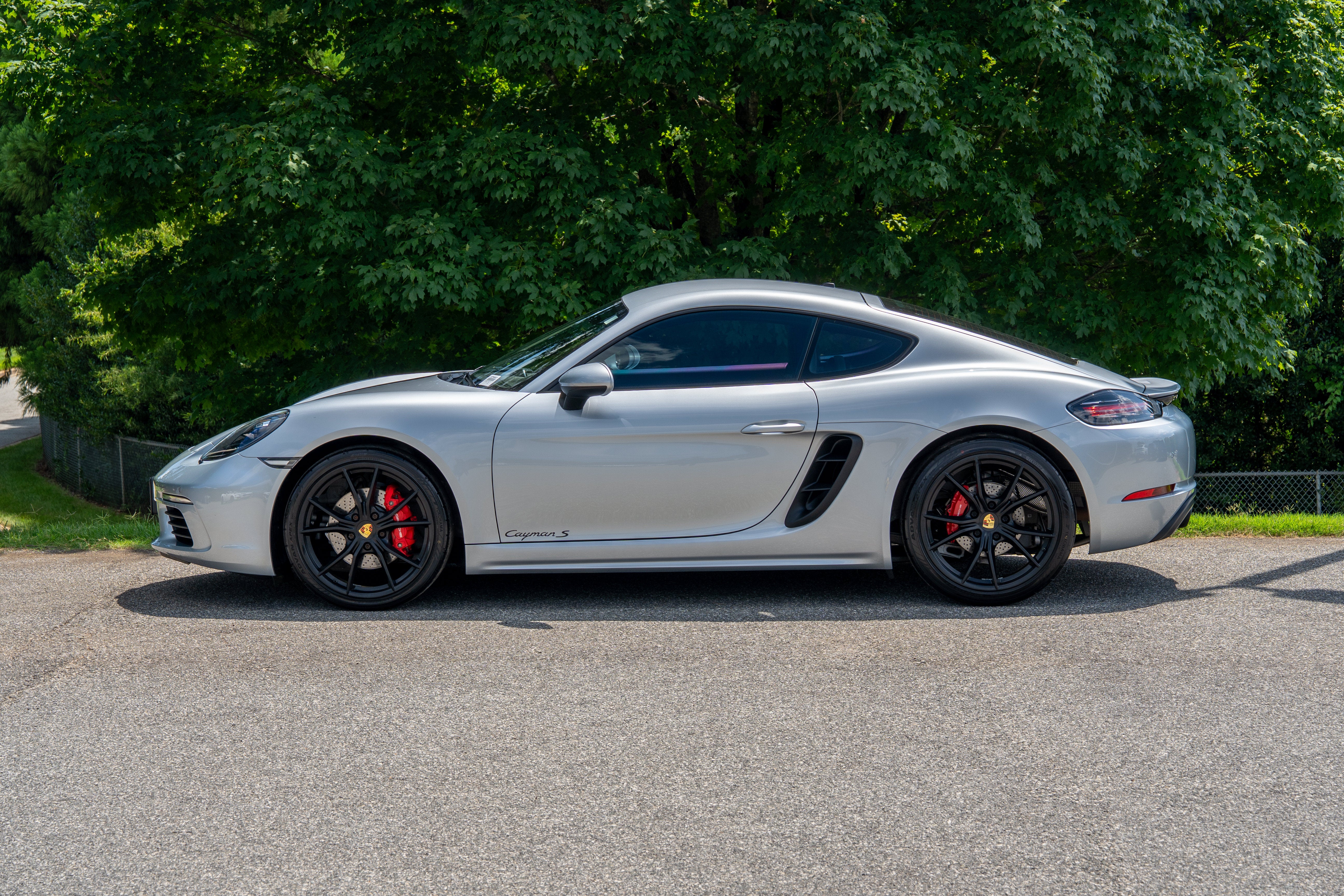 Used 2018 Rhodium Silver Metallic Porsche S image 2