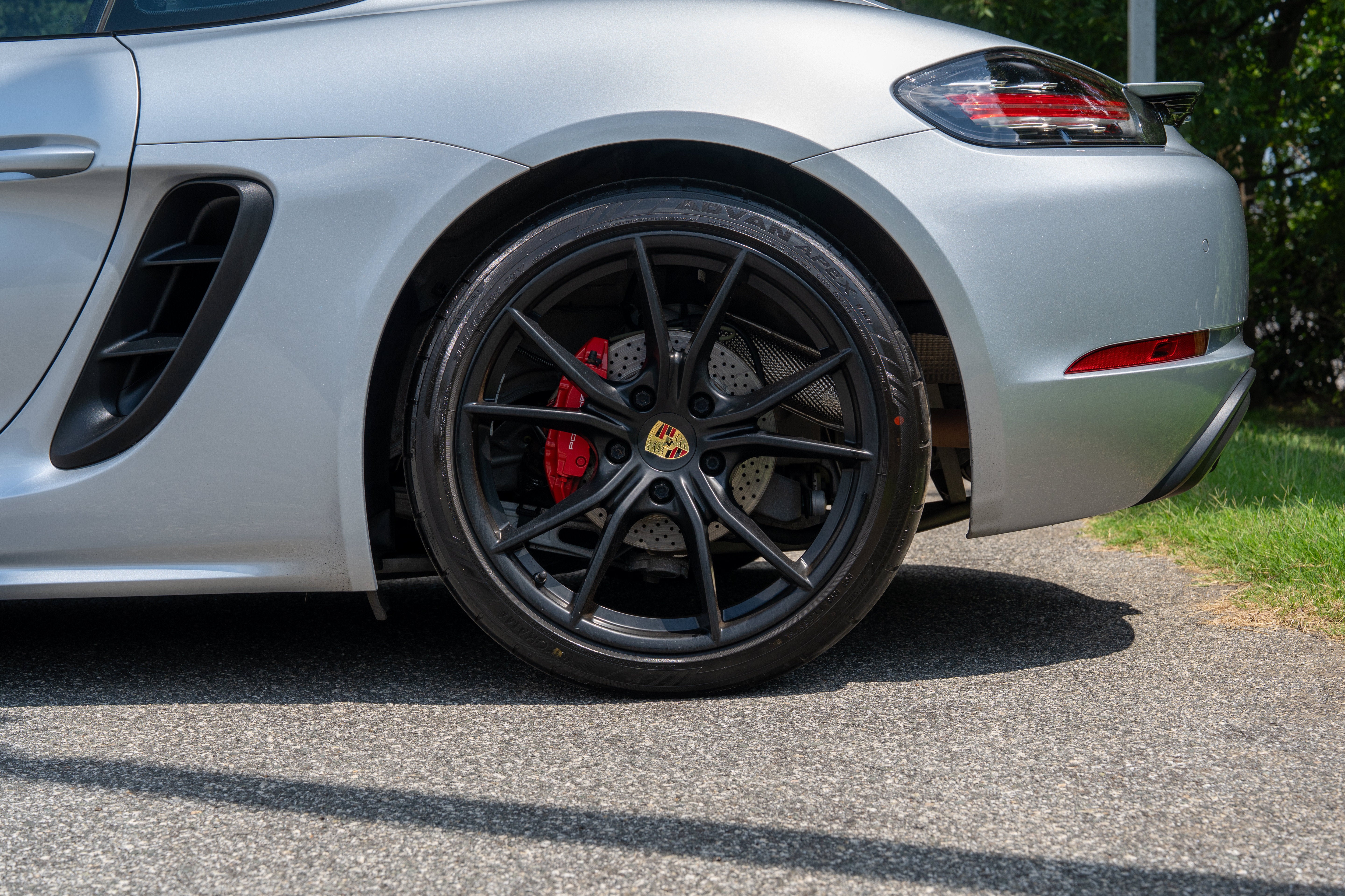 Used 2018 Rhodium Silver Metallic Porsche S image 12