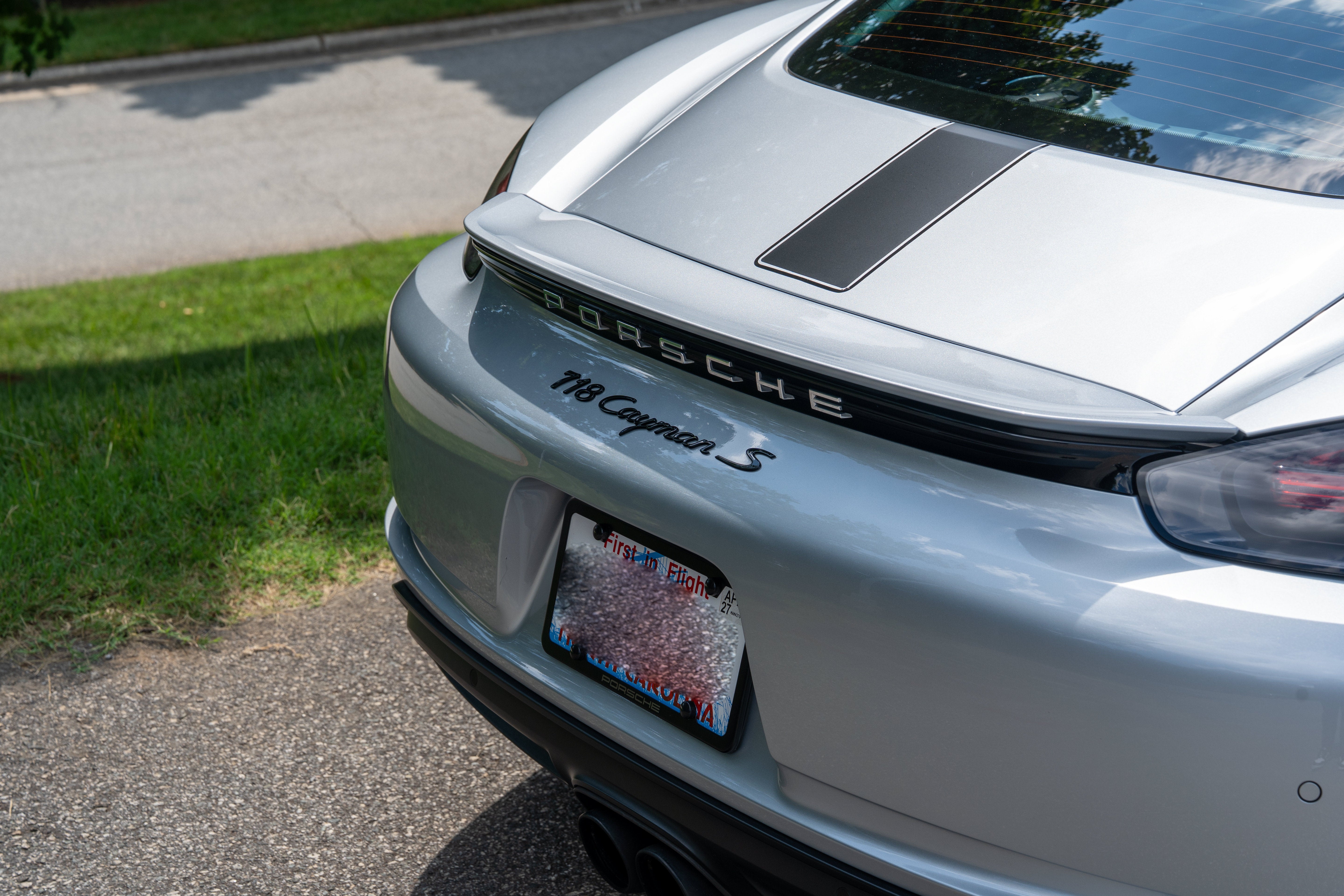 Used 2018 Rhodium Silver Metallic Porsche S image 14