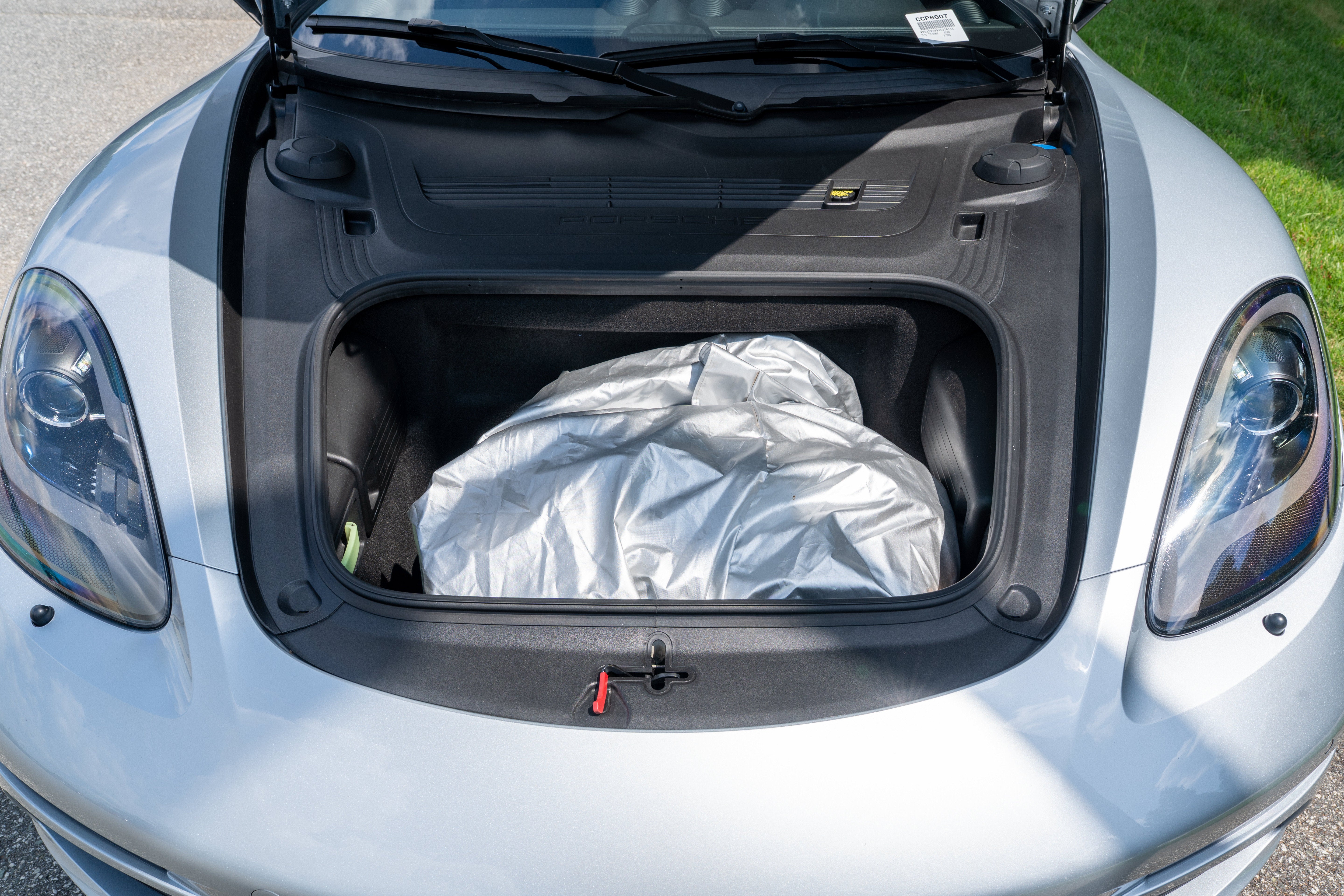 Used 2018 Rhodium Silver Metallic Porsche S image 16