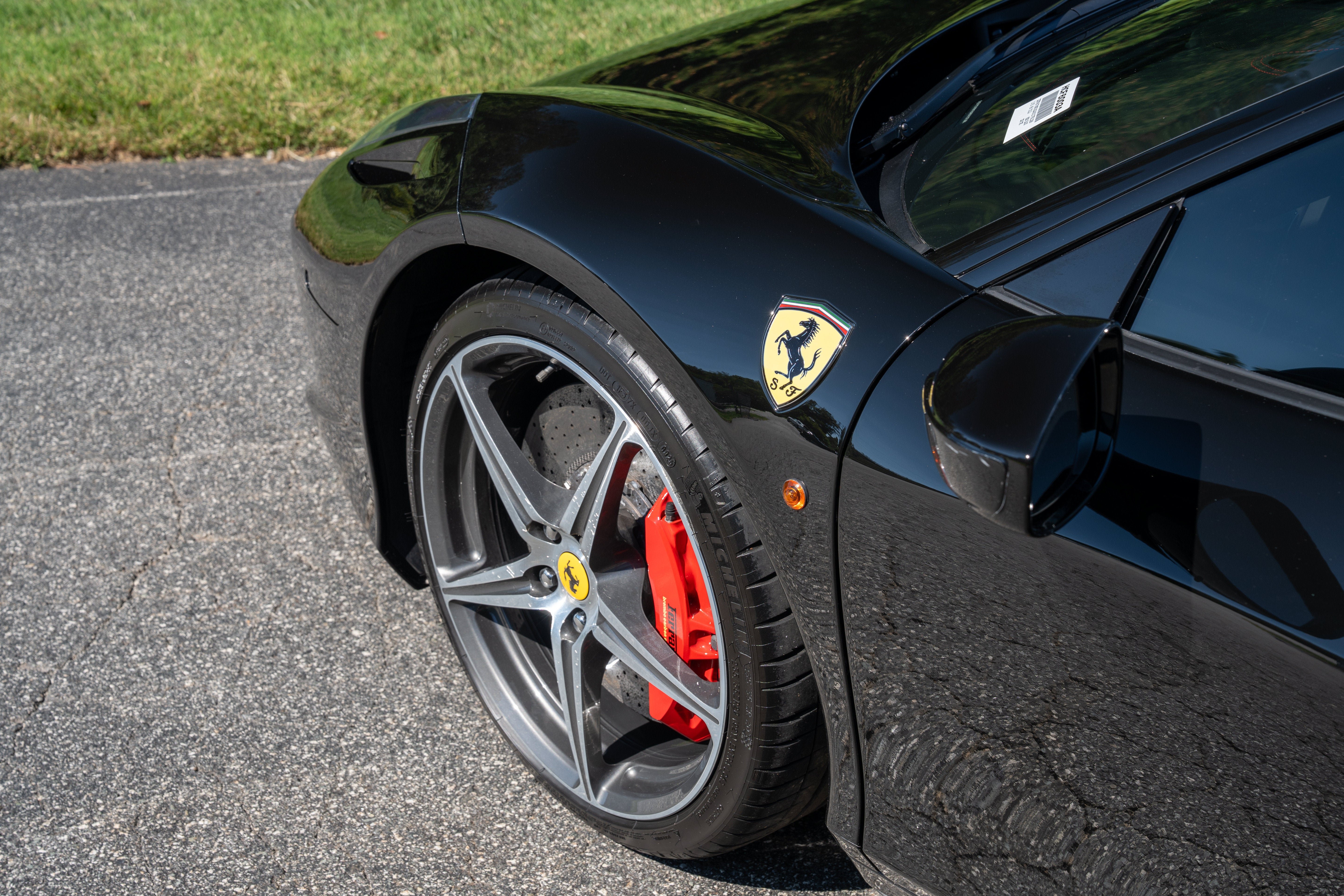 Used 2010 Nero Ferrari  image 11