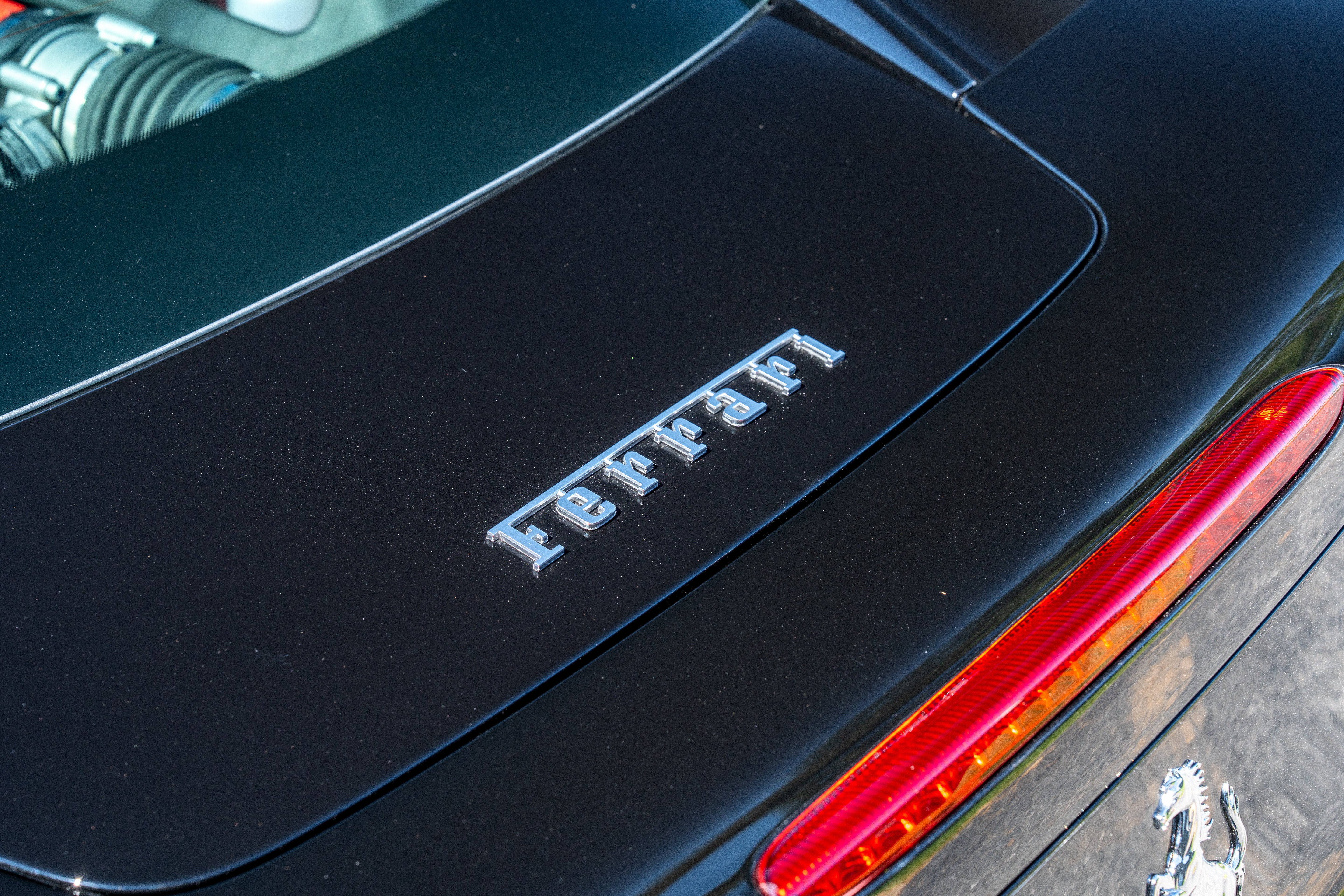 Used 2010 Nero Ferrari  image 15