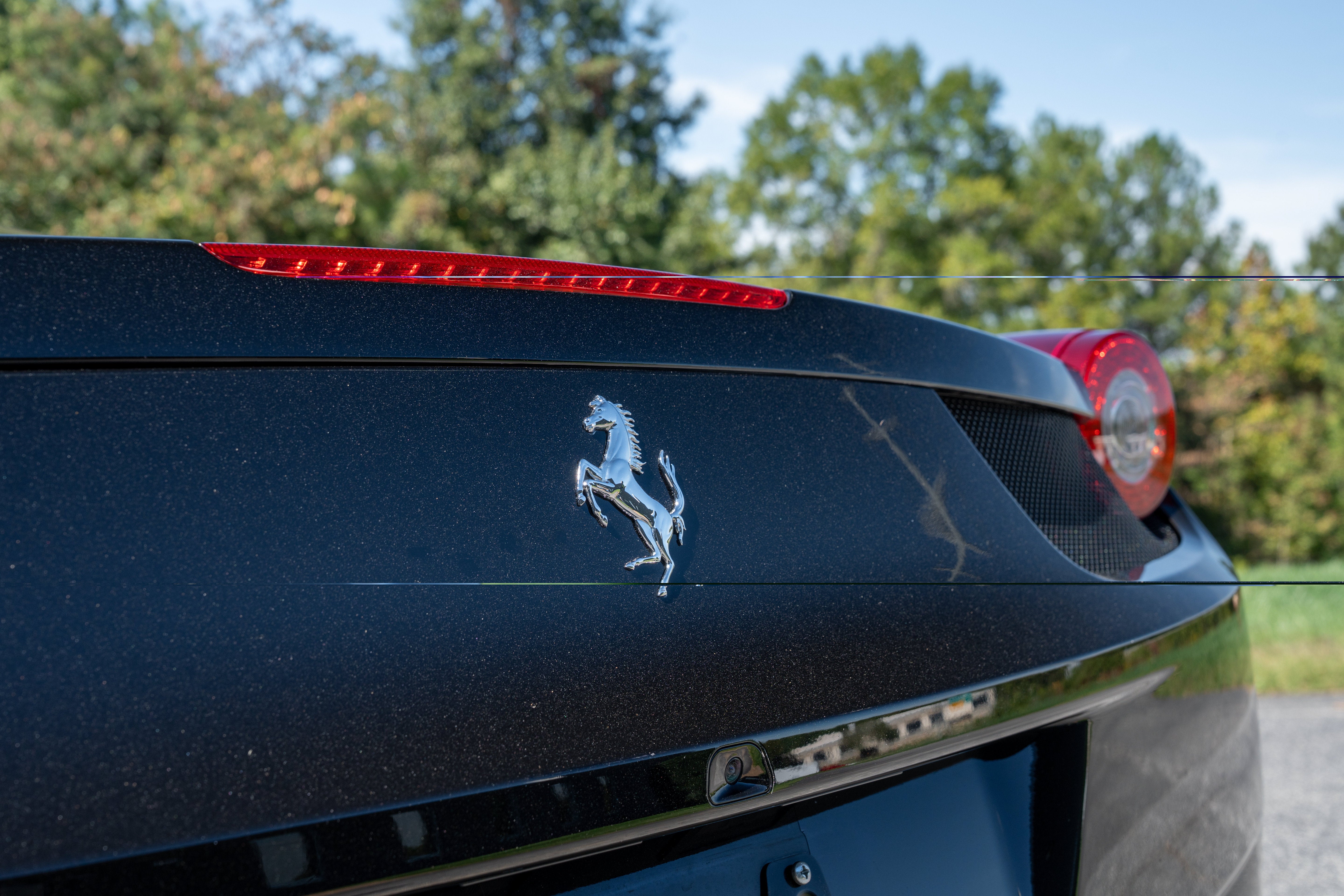 Used 2010 Nero Ferrari  image 16