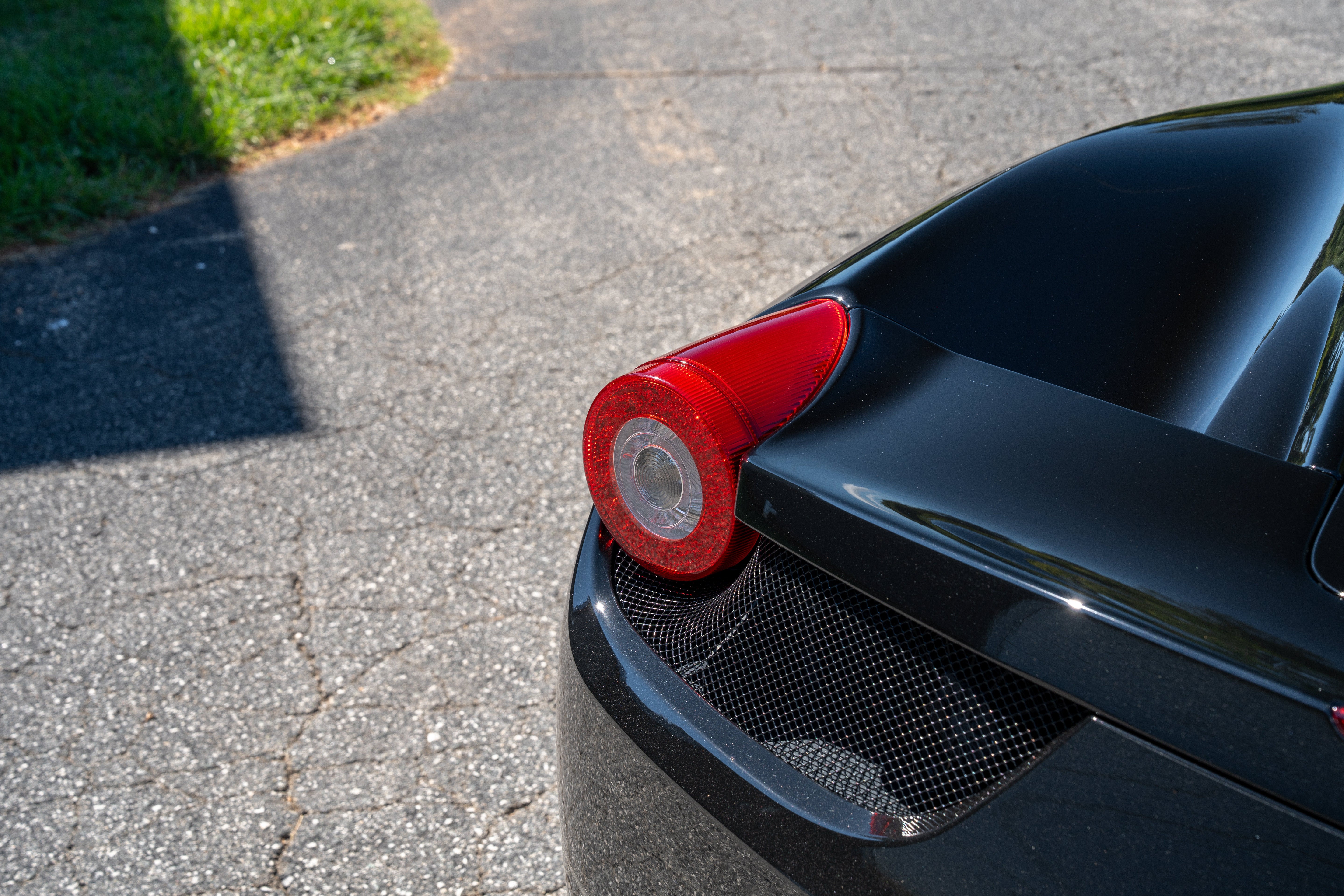 Used 2010 Nero Ferrari  image 18