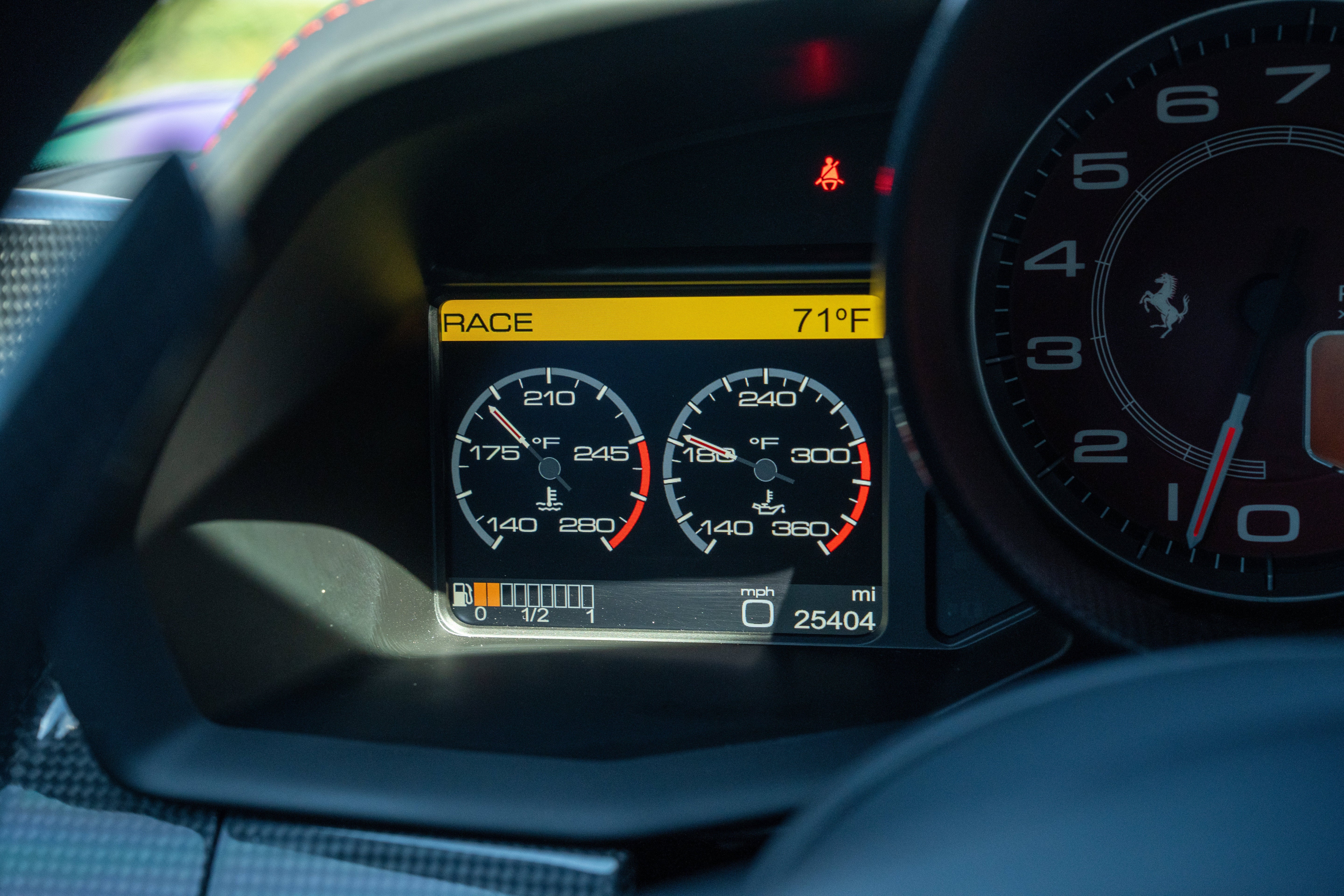 Used 2010 Nero Ferrari  image 39